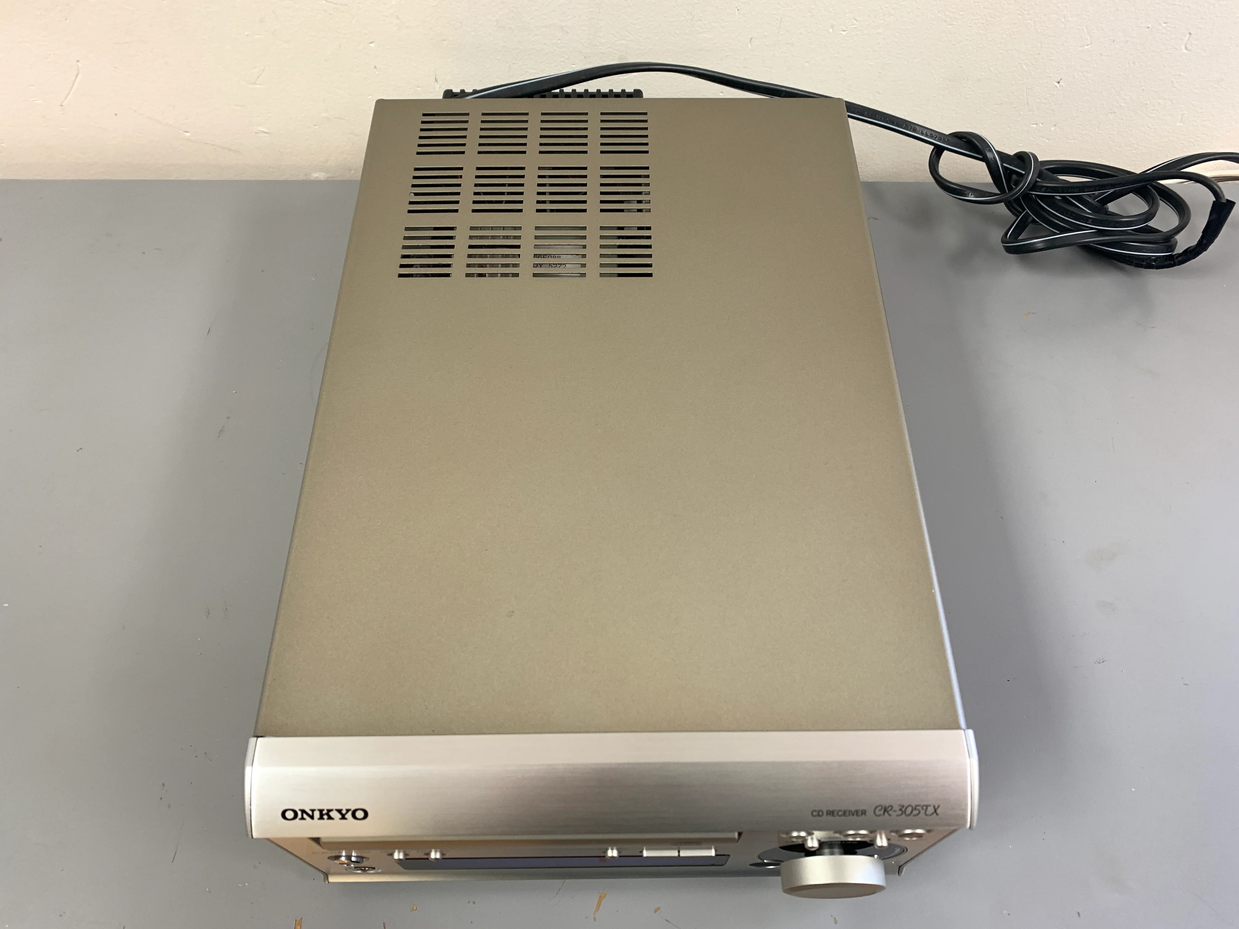Onkyo CR-305TX MIDI Size Stereo Receiver and CD Player - Image 4