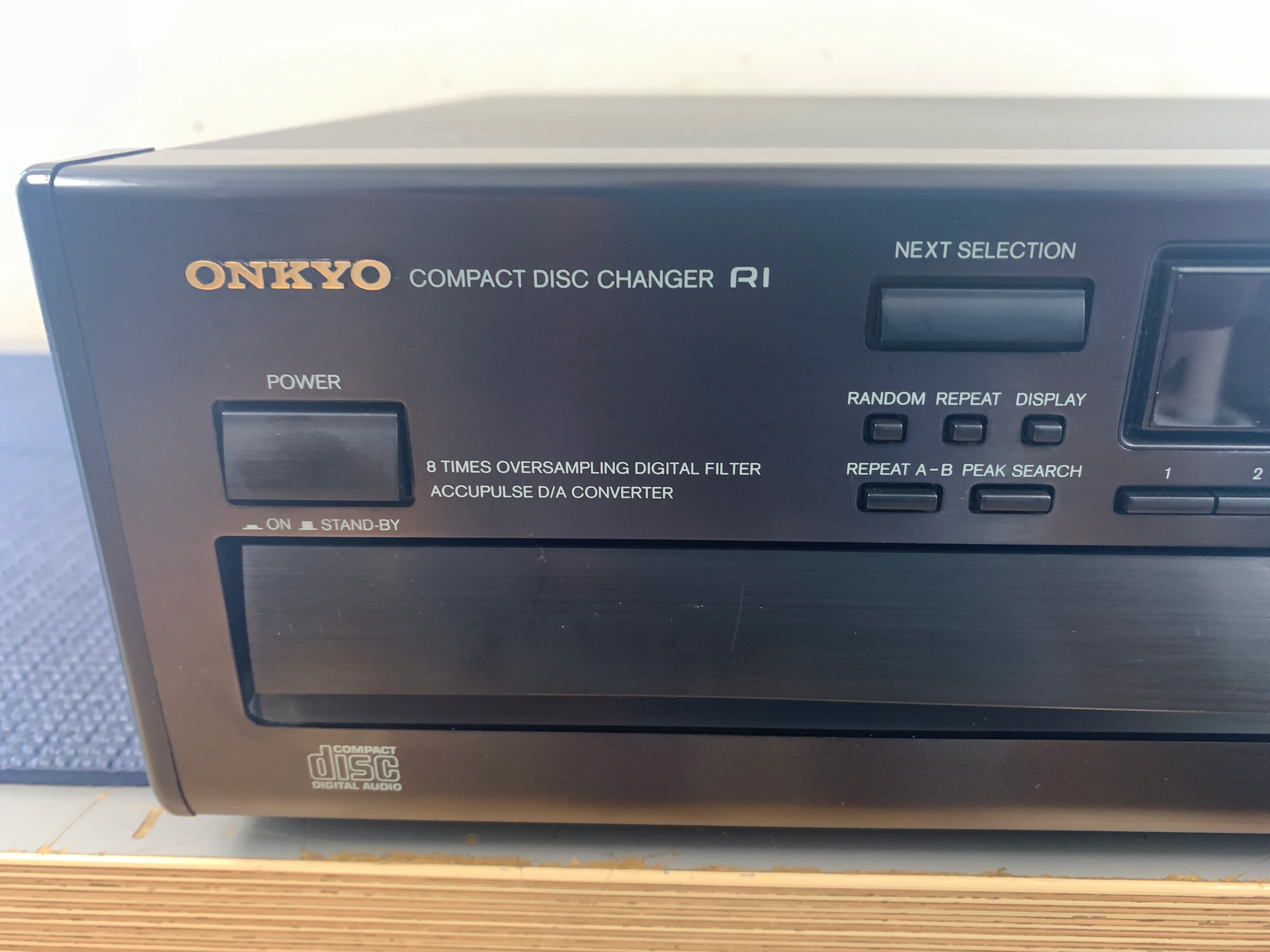 Onkyo DX-C320 CD Carousel * 6 Discs * - Image 2