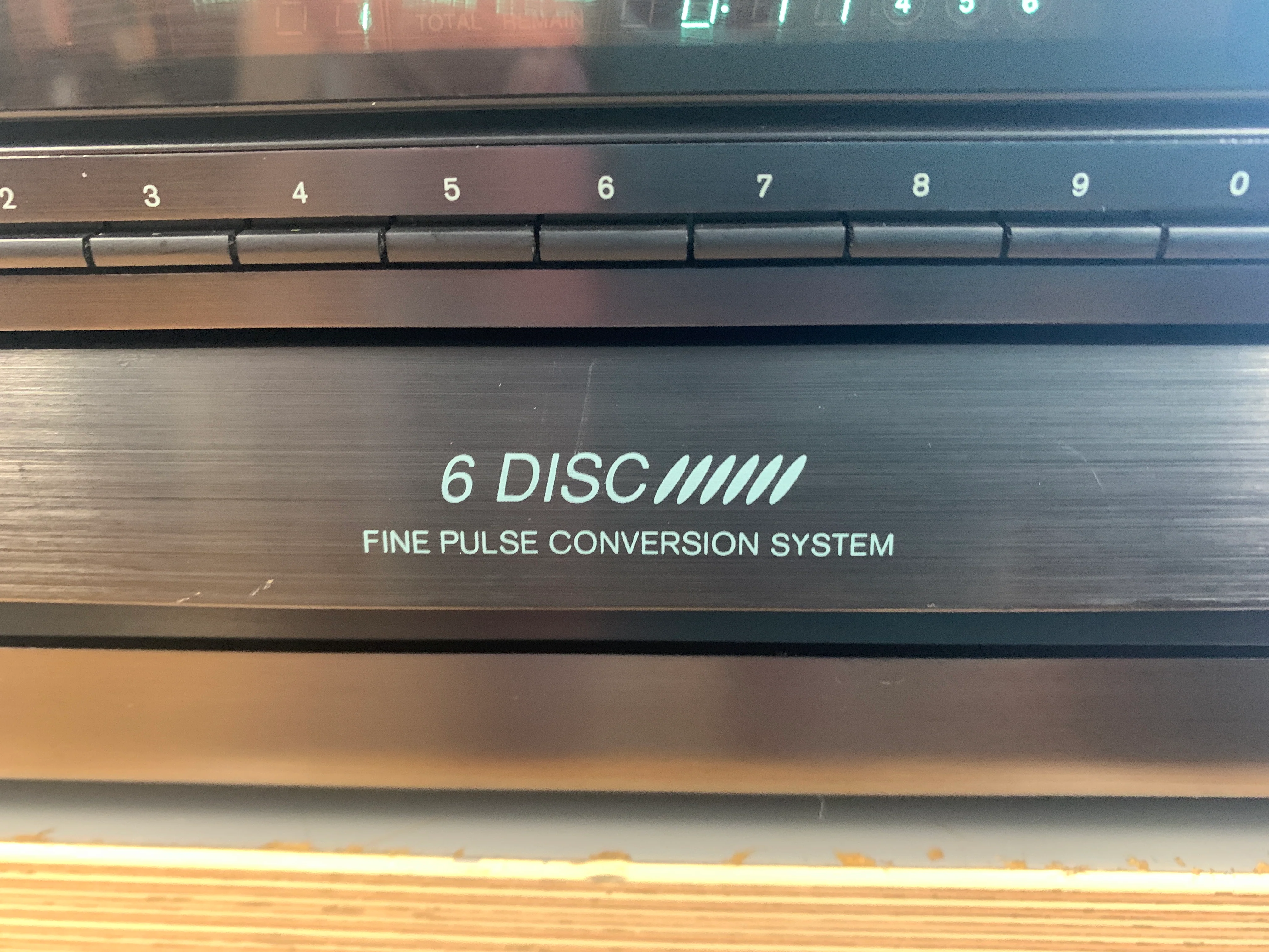 Onkyo DX-C320 CD Carousel * 6 Discs * - Image 4