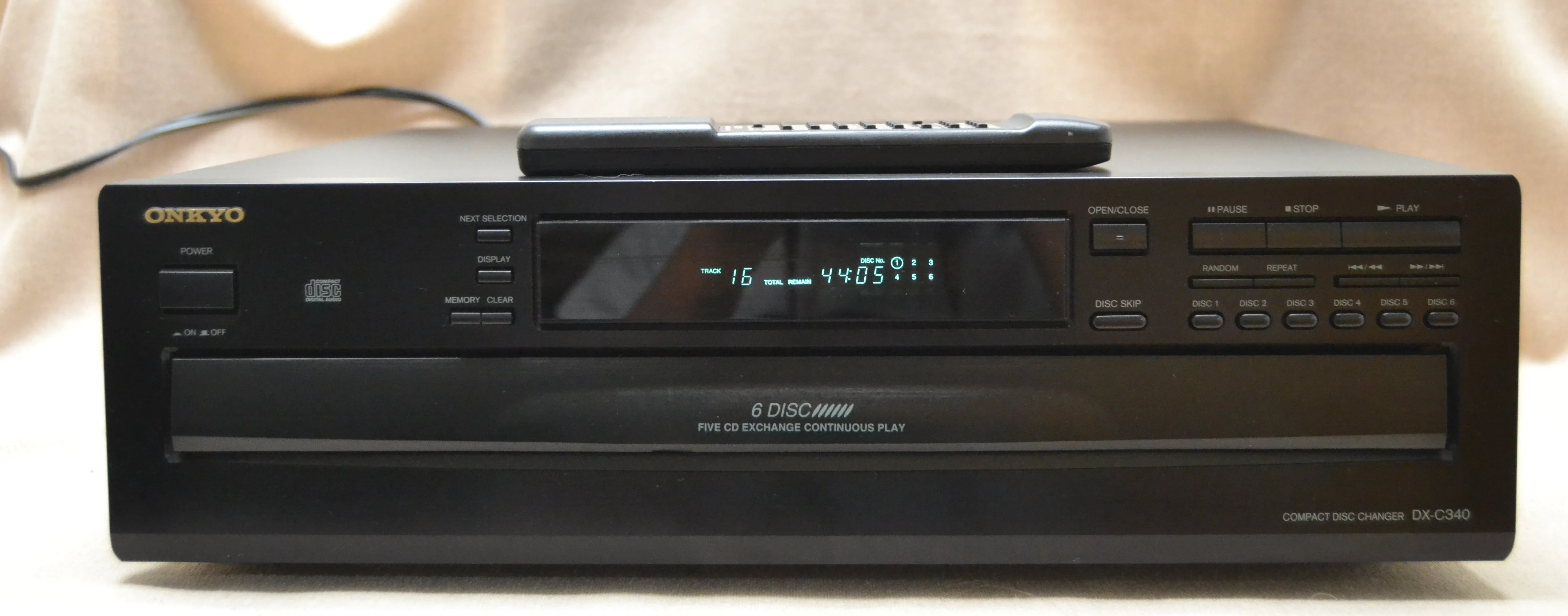 Onkyo DX-C340 CD Carousel 6 Discs * Remote
