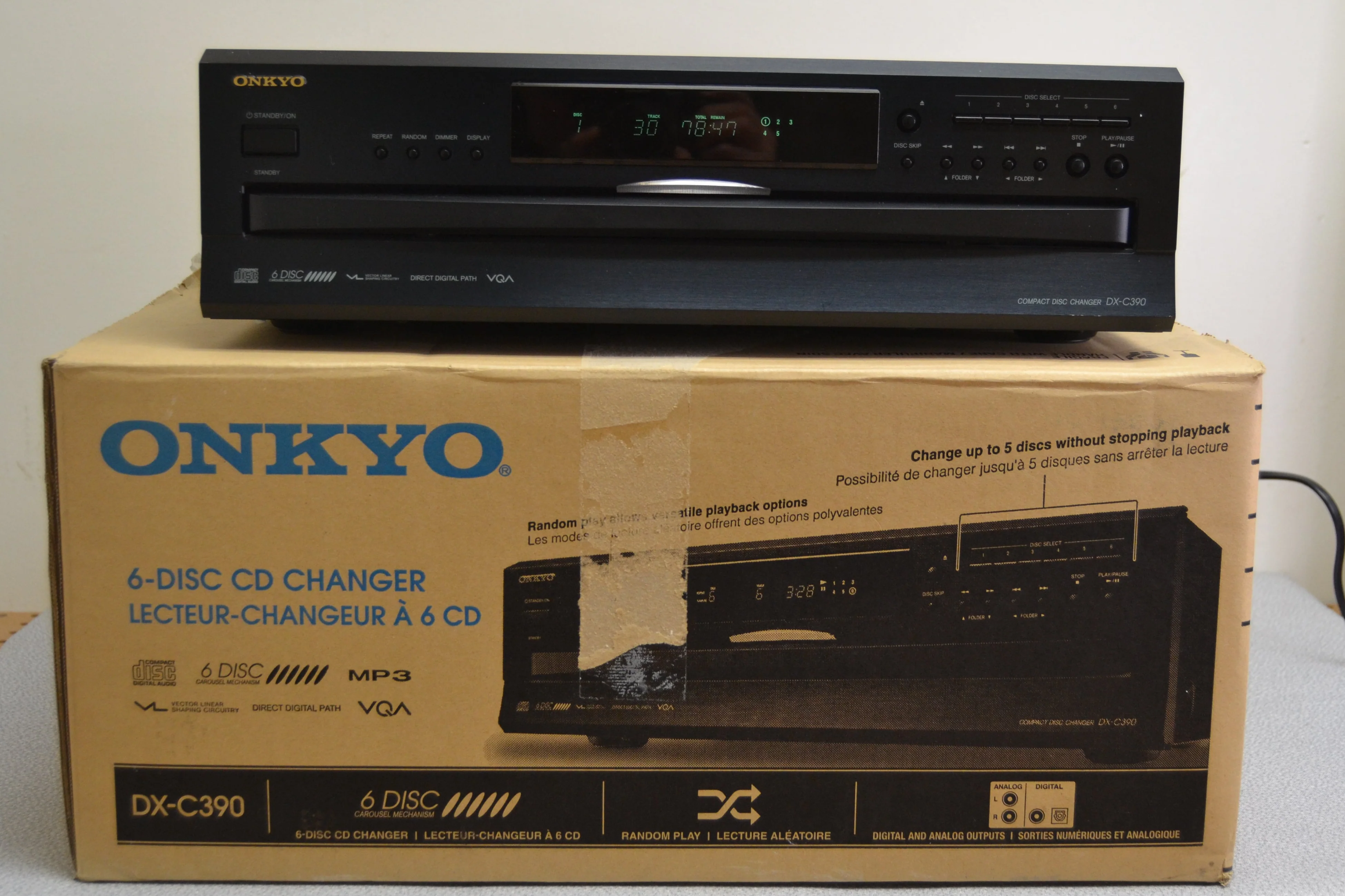 Onkyo DX-C390 Six Disc CD Changer * Box * Remote * Manual