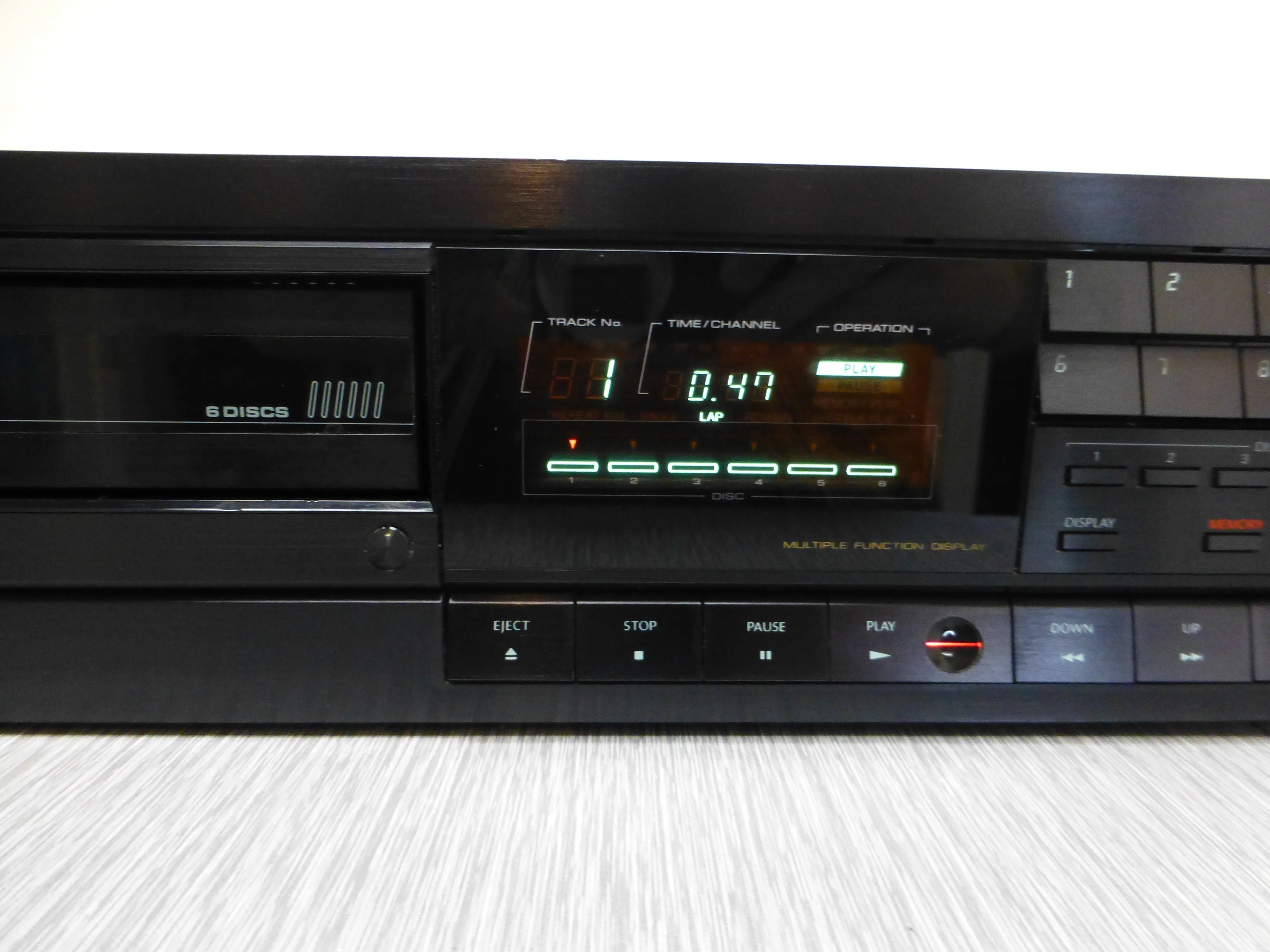 Onkyo DX-C600  Compact Disc Changer * 6 Disc Cartridge * 2 Cartridges - Image 3