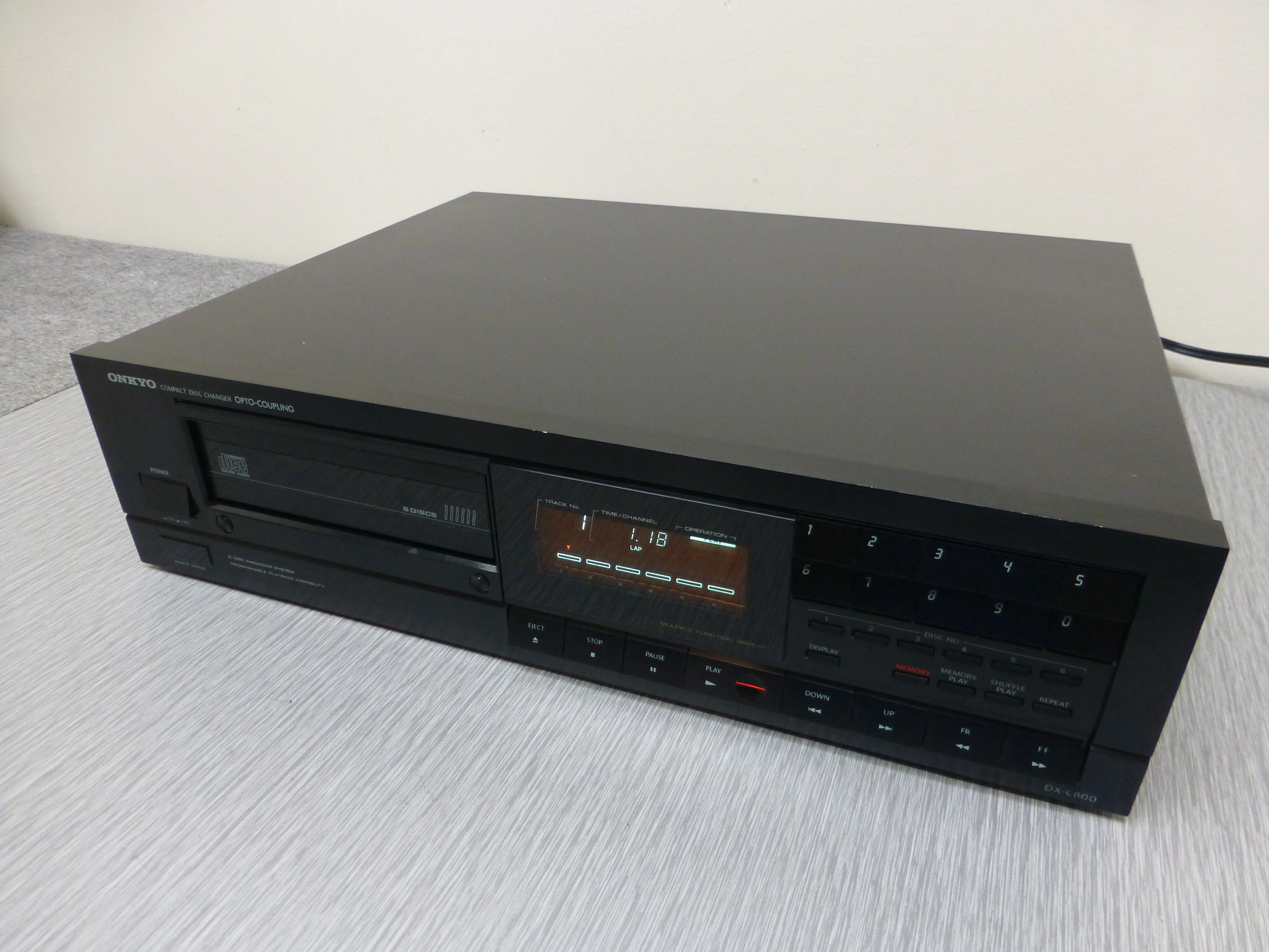 Onkyo DX-C600  Compact Disc Changer * 6 Disc Cartridge * 2 Cartridges - Image 6