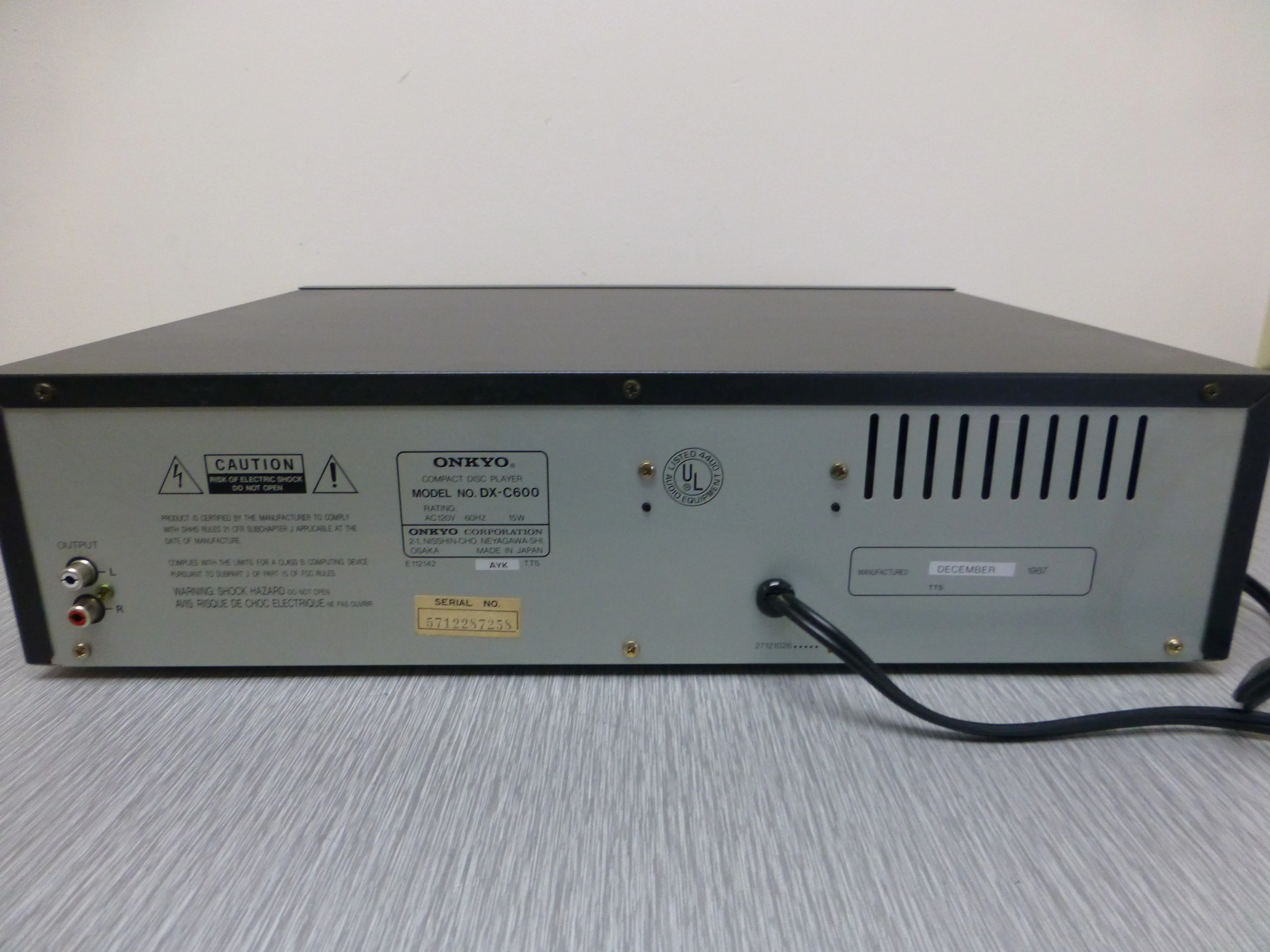Onkyo DX-C600  Compact Disc Changer * 6 Disc Cartridge * 2 Cartridges - Image 8