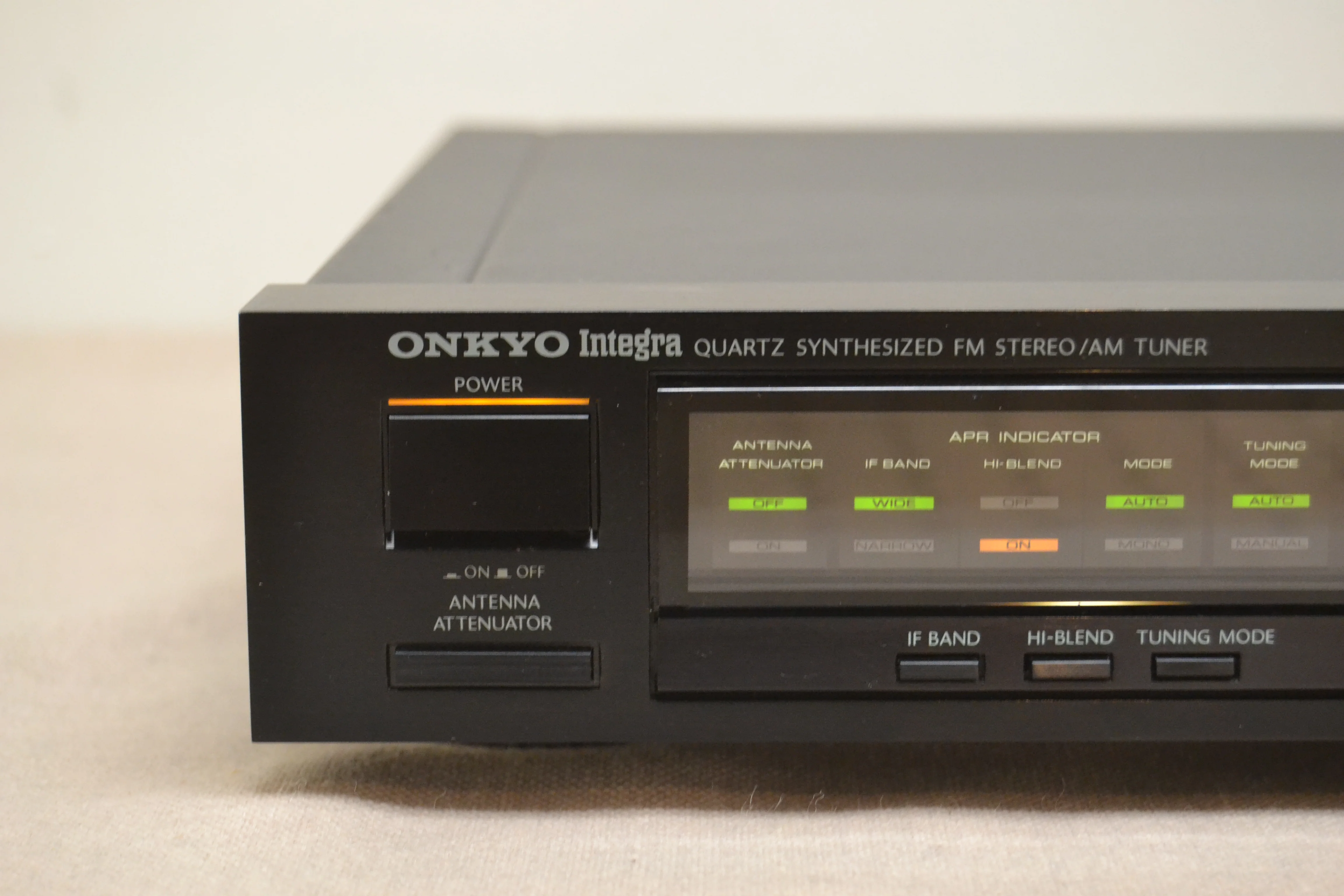 Onkyo T-4150 Synthesized FM Stereo / AM Tuner (1987-89) - Image 2