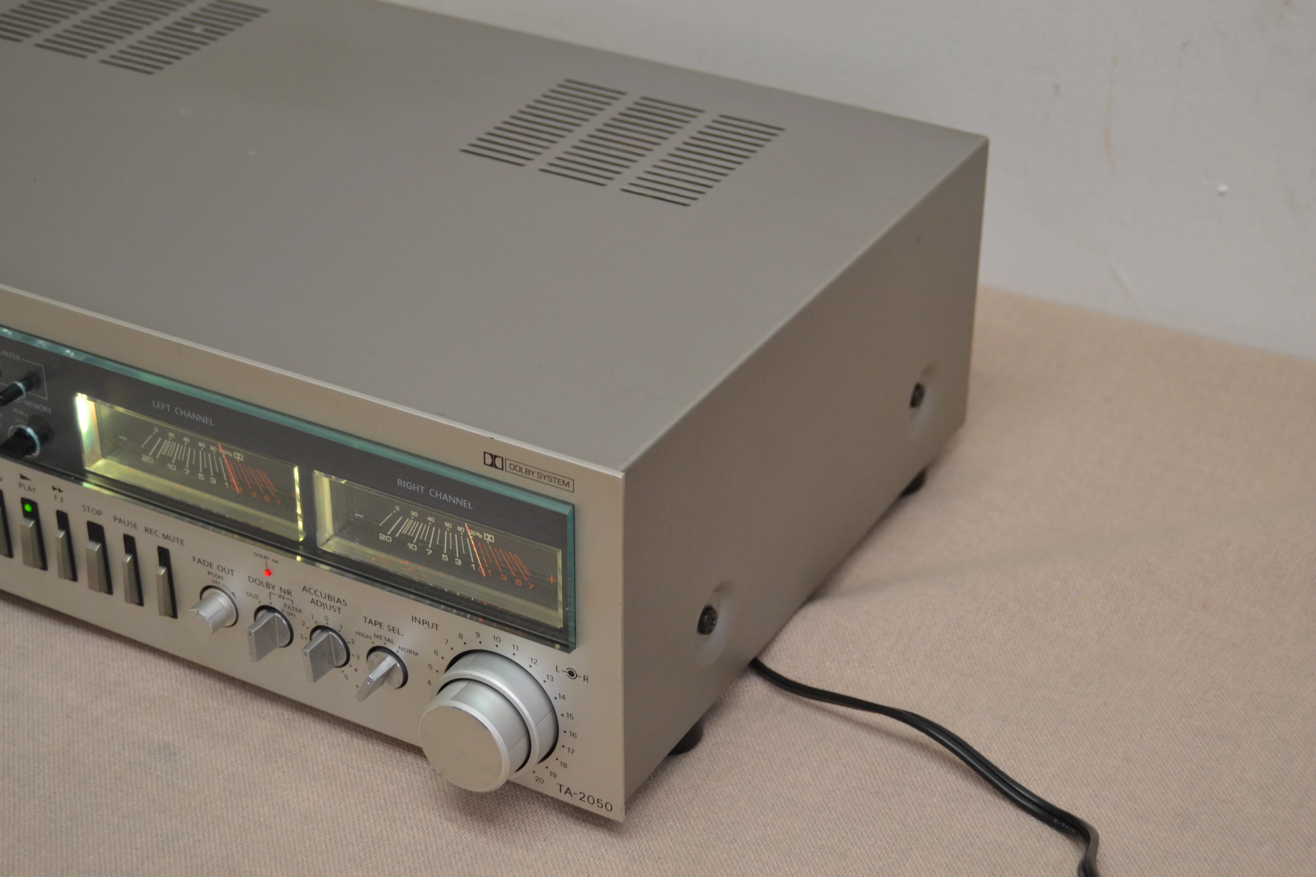Onkyo TA-2050 Single Cassette Deck * Fully Serviced * New Belts - Image 6