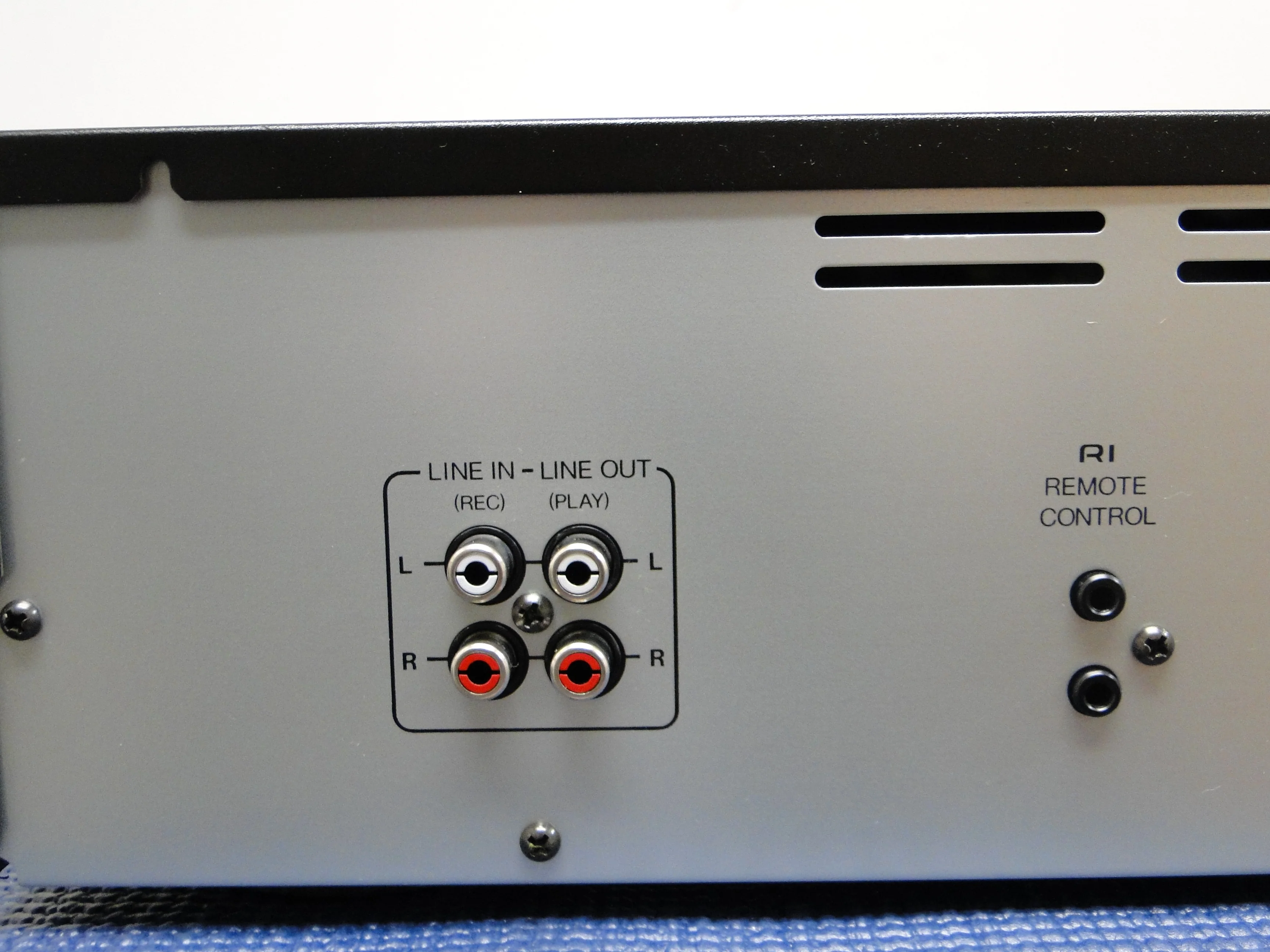 Onkyo TA-R301 Single Cassette Deck - Image 17