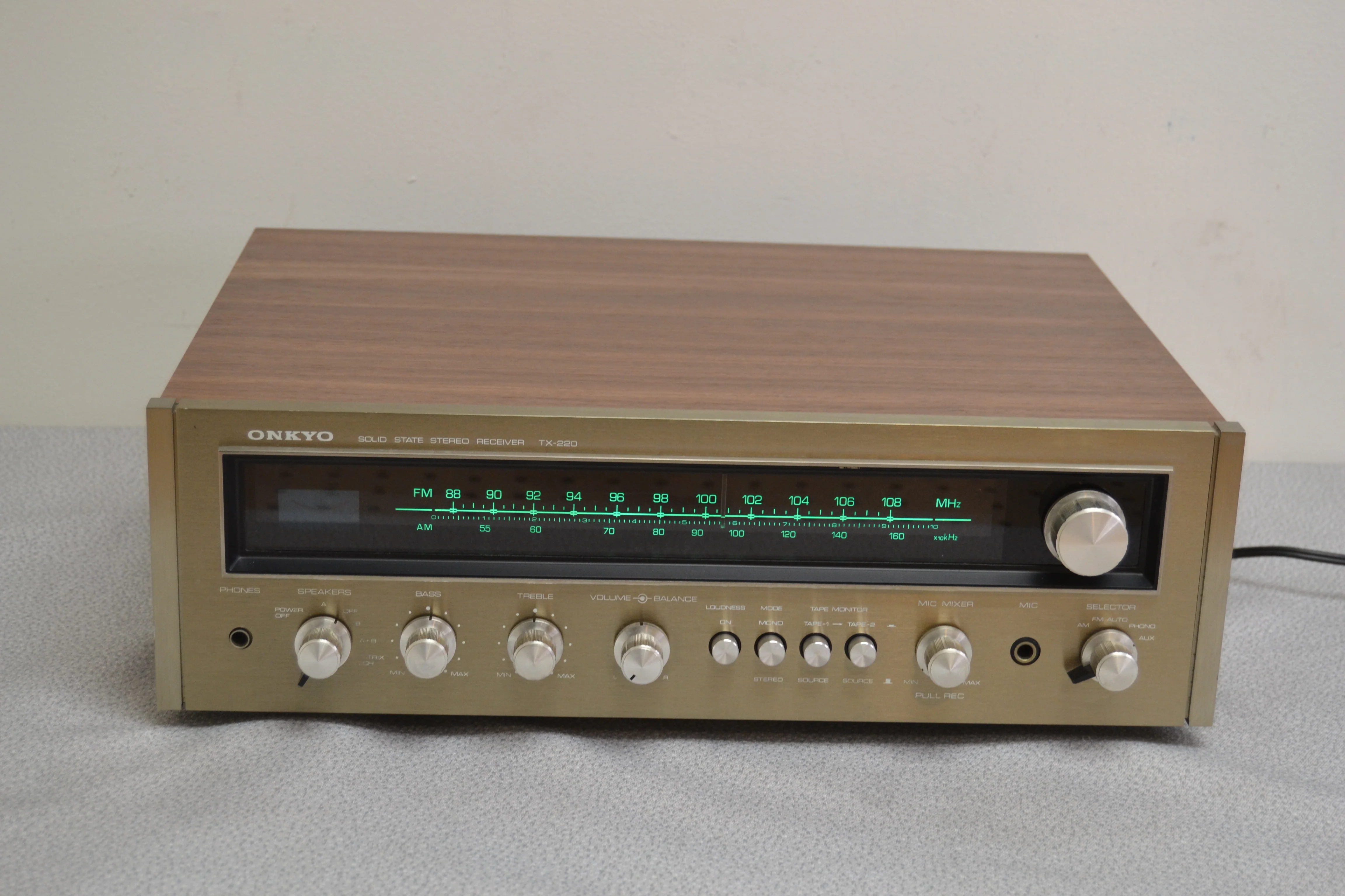 Onkyo TX-220 Stereo Receiver * 1974 * 12W RMS * Fully Serviced * Led Upgraded