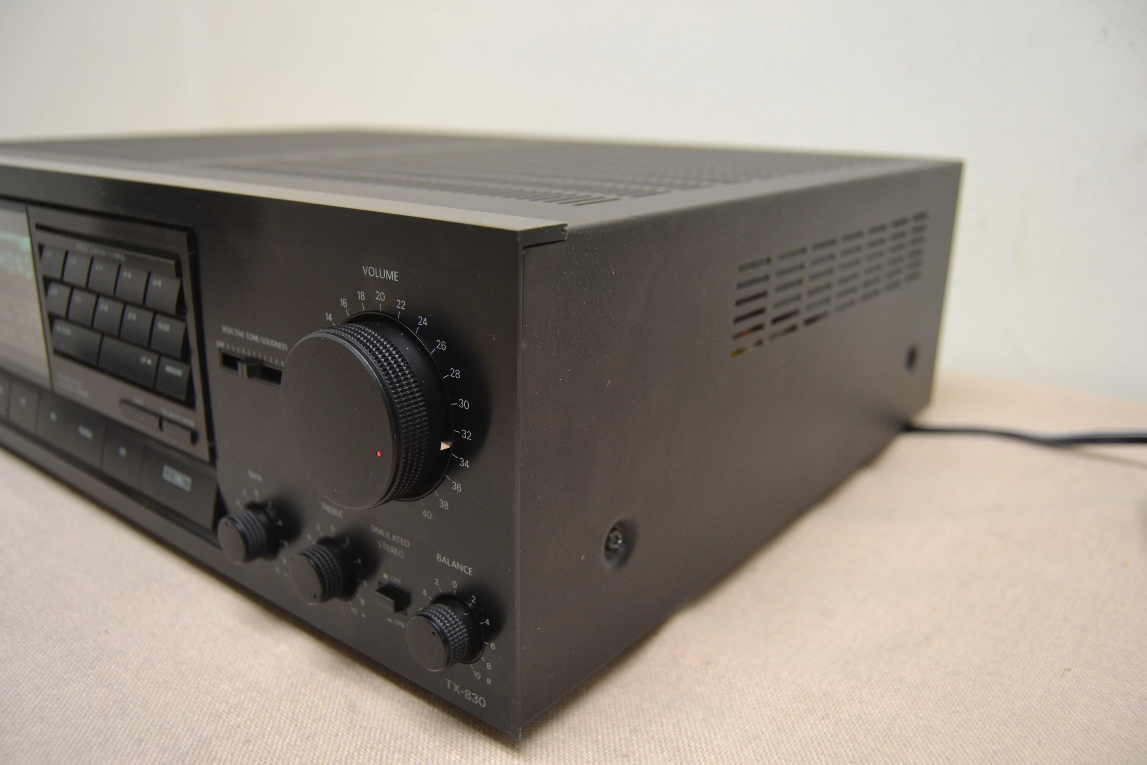 Onkyo TX-830  Quartz Synthesized Tuner Amplifier (1988-89) * 60W RMS * Remote - Image 8