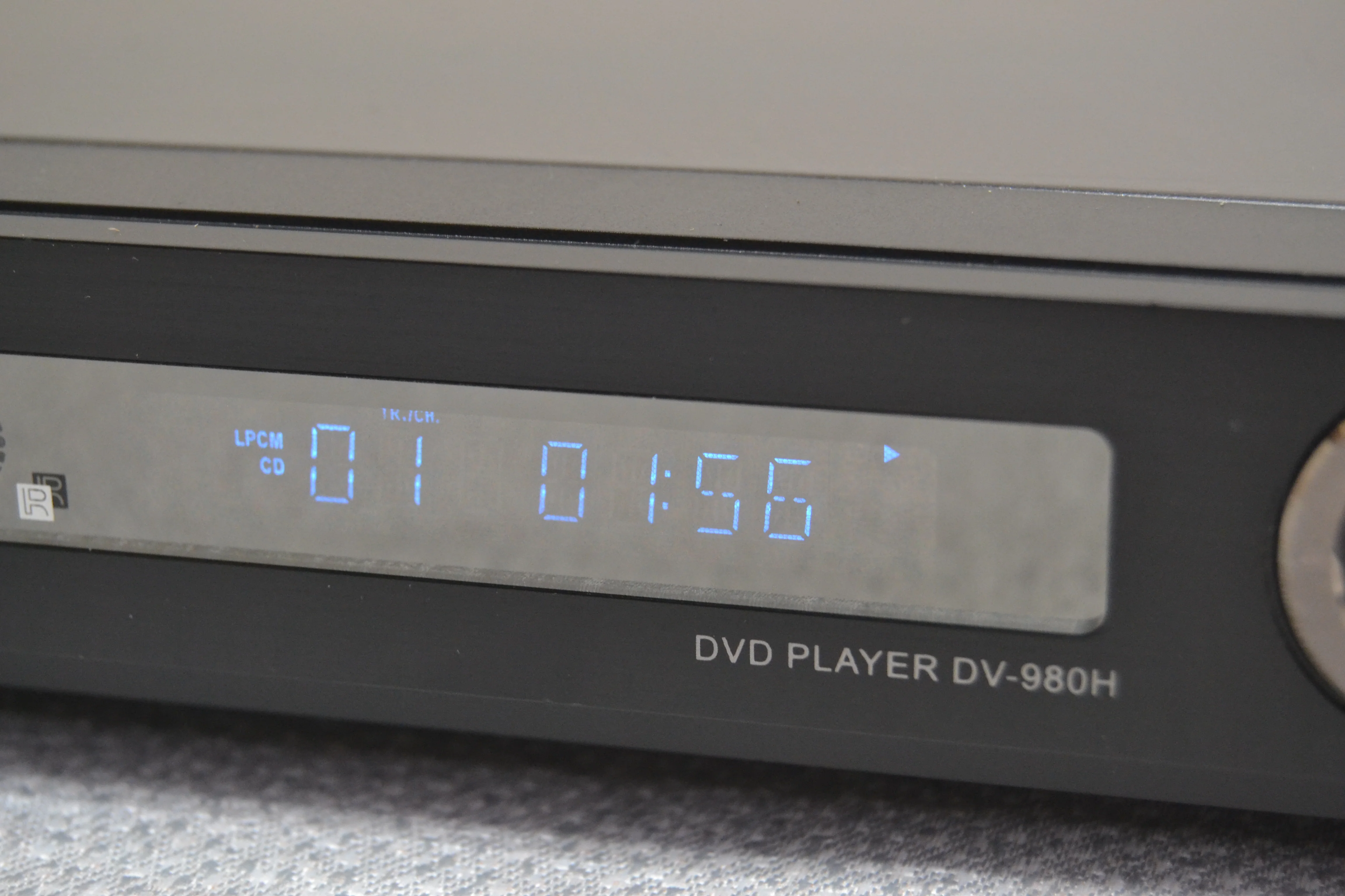 Oppo DV-980H * Universal Player * Remote Control - Image 6
