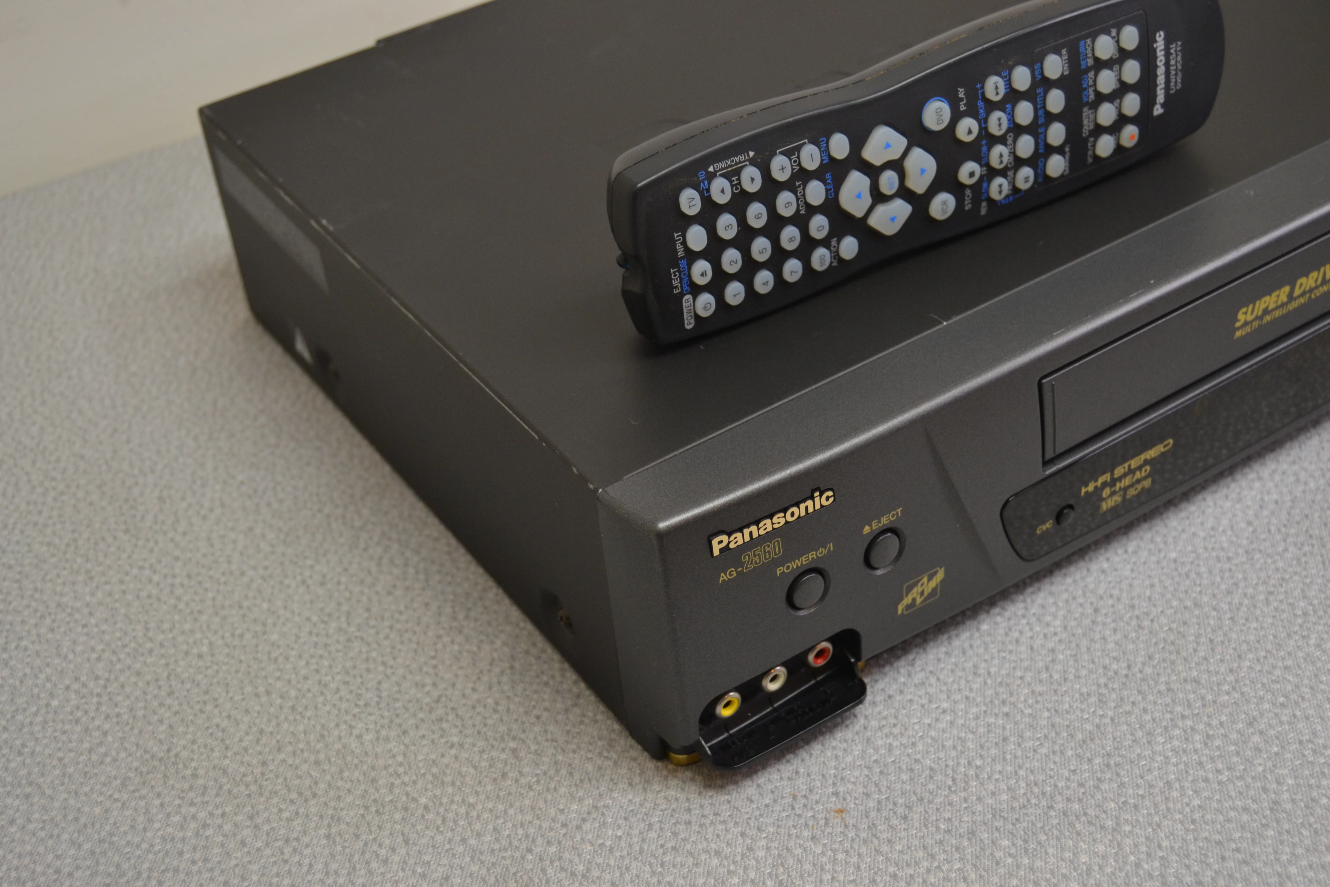 Panasonic AG-2560 Hi-Fi Stereo Video Cassette Recorder * Remote - Image 10