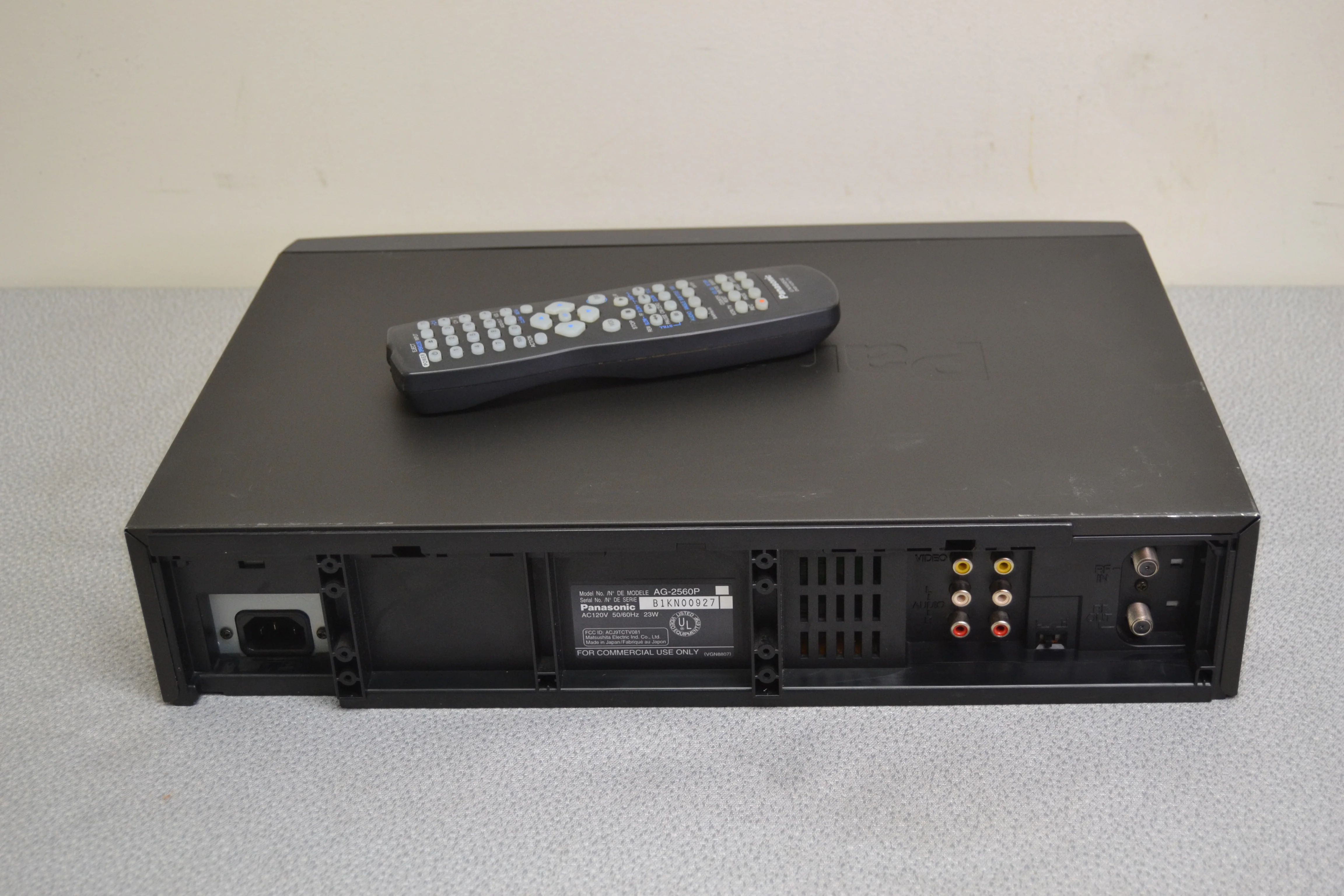 Panasonic AG-2560 Hi-Fi Stereo Video Cassette Recorder * Remote - Image 11