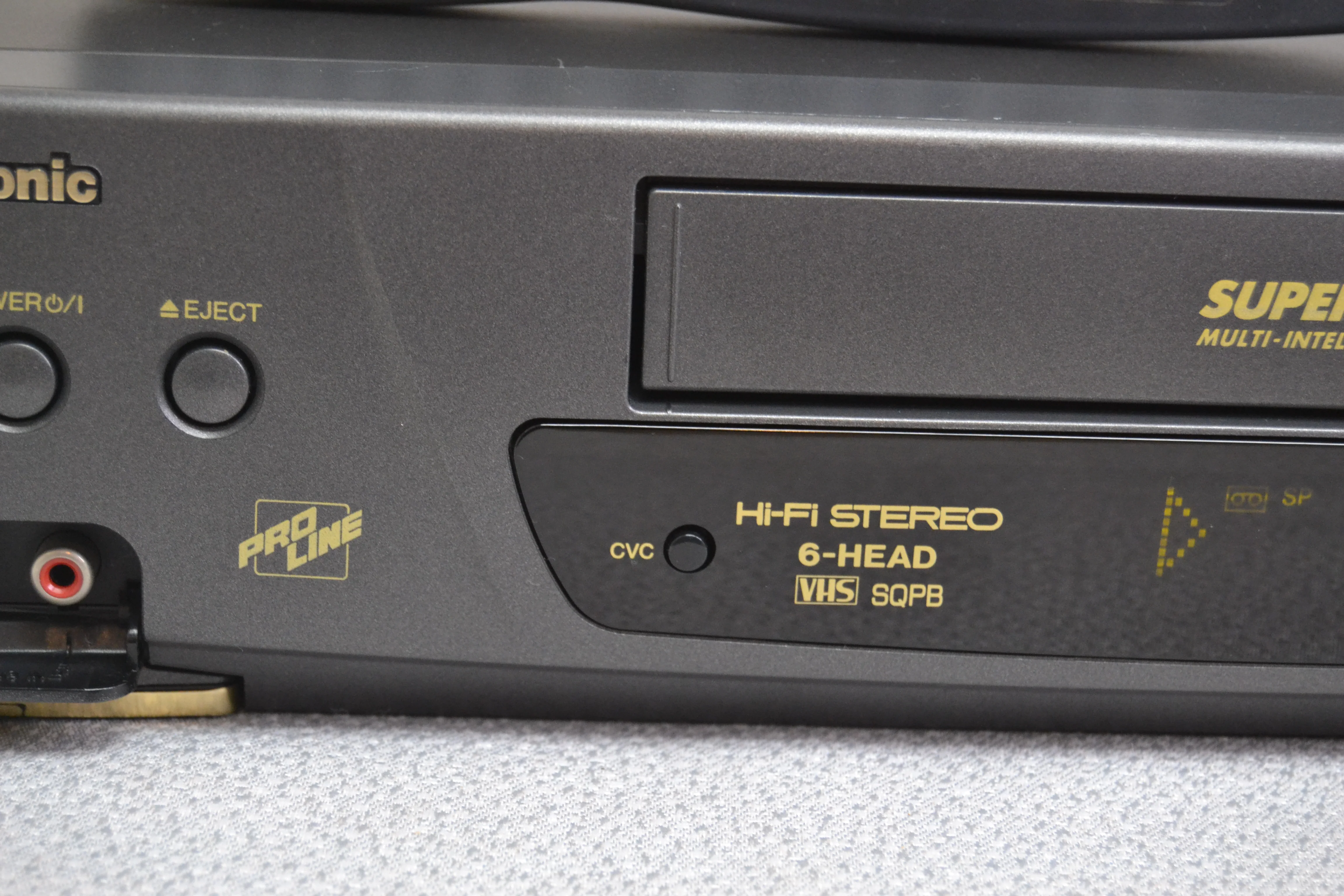 Panasonic AG-2560 Hi-Fi Stereo Video Cassette Recorder * Remote - Image 4