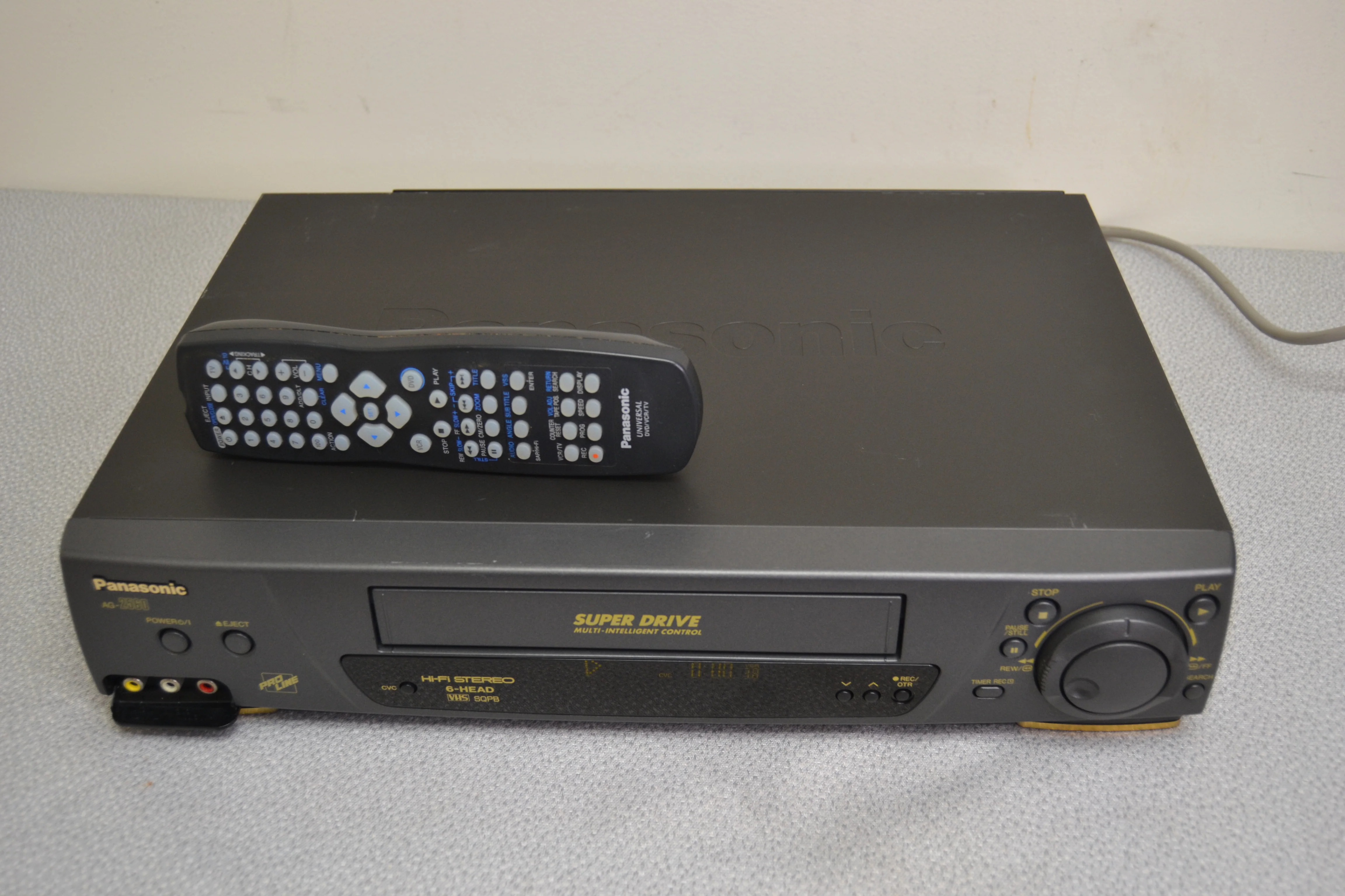 Panasonic AG-2560 Hi-Fi Stereo Video Cassette Recorder * Remote - Image 8