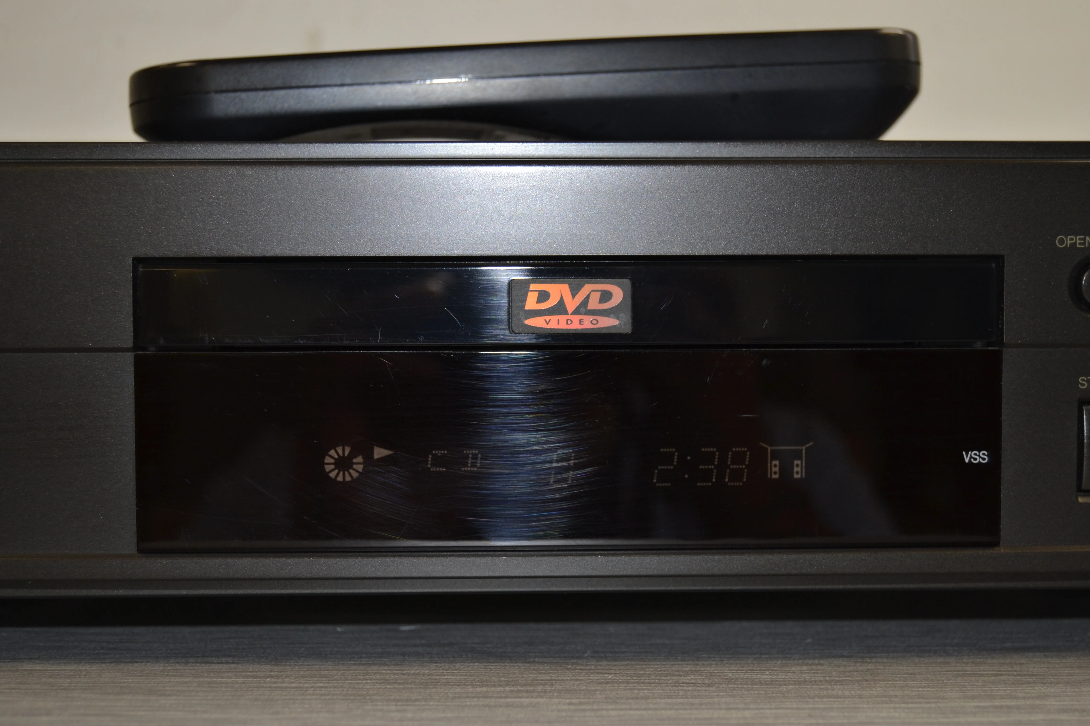 Panasonic DVD-A120 DVD/CD Player * Remote - Image 3