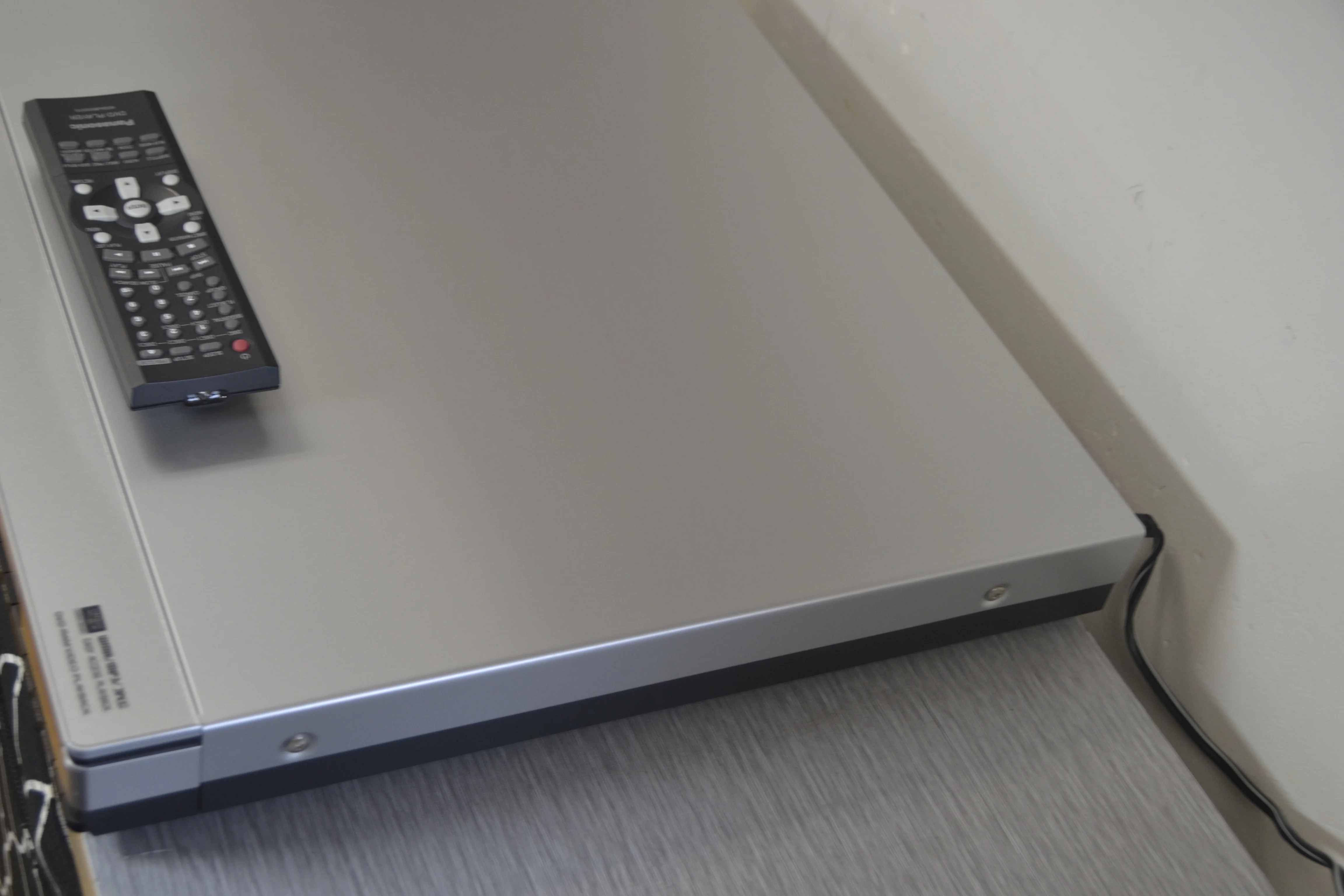 Panasonic DVD-F85 Cd/DVD Carousel * 5 Discs * Remote - Image 7