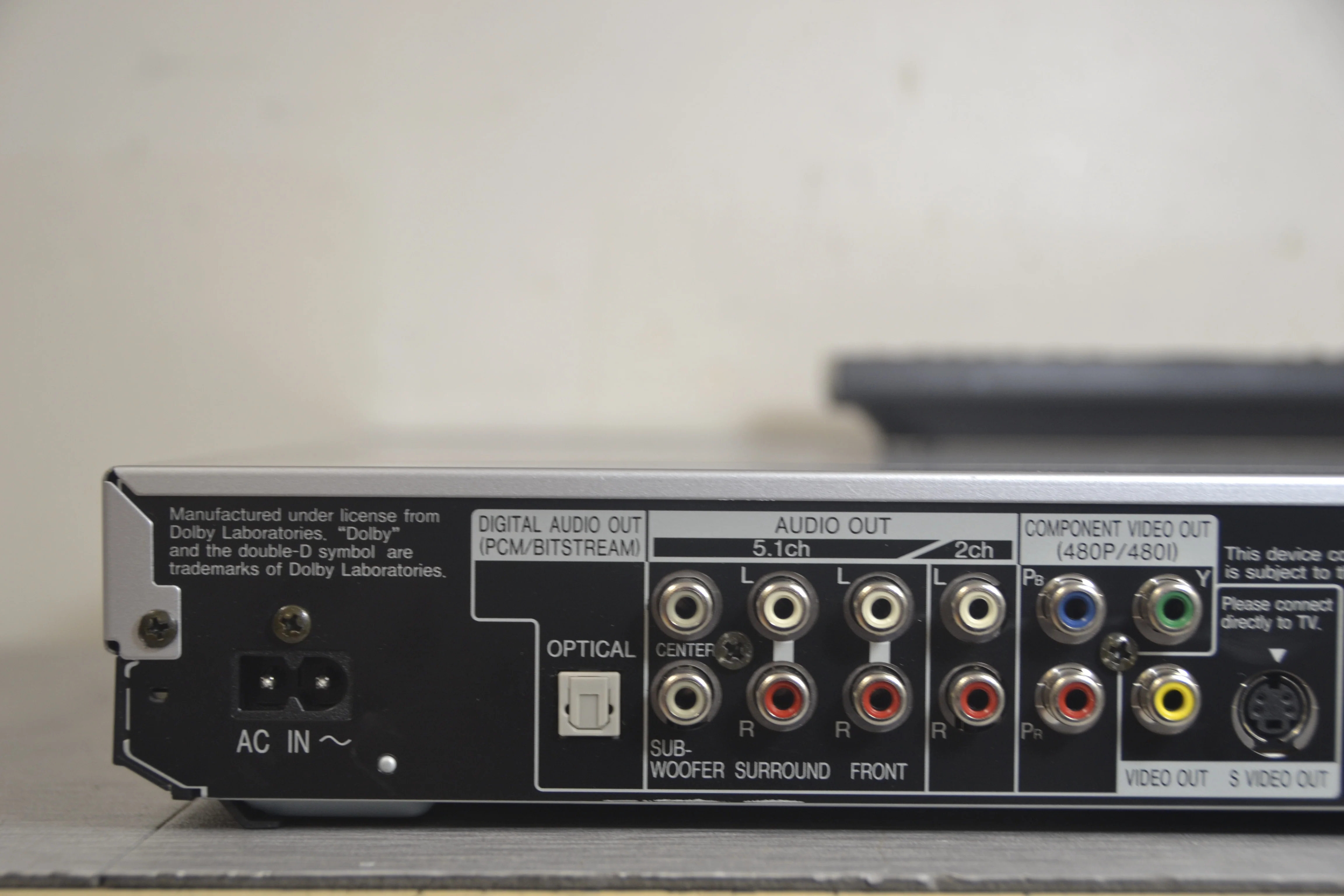 Panasonic DVD-F85 Cd/DVD Carousel * 5 Discs * Remote - Image 9