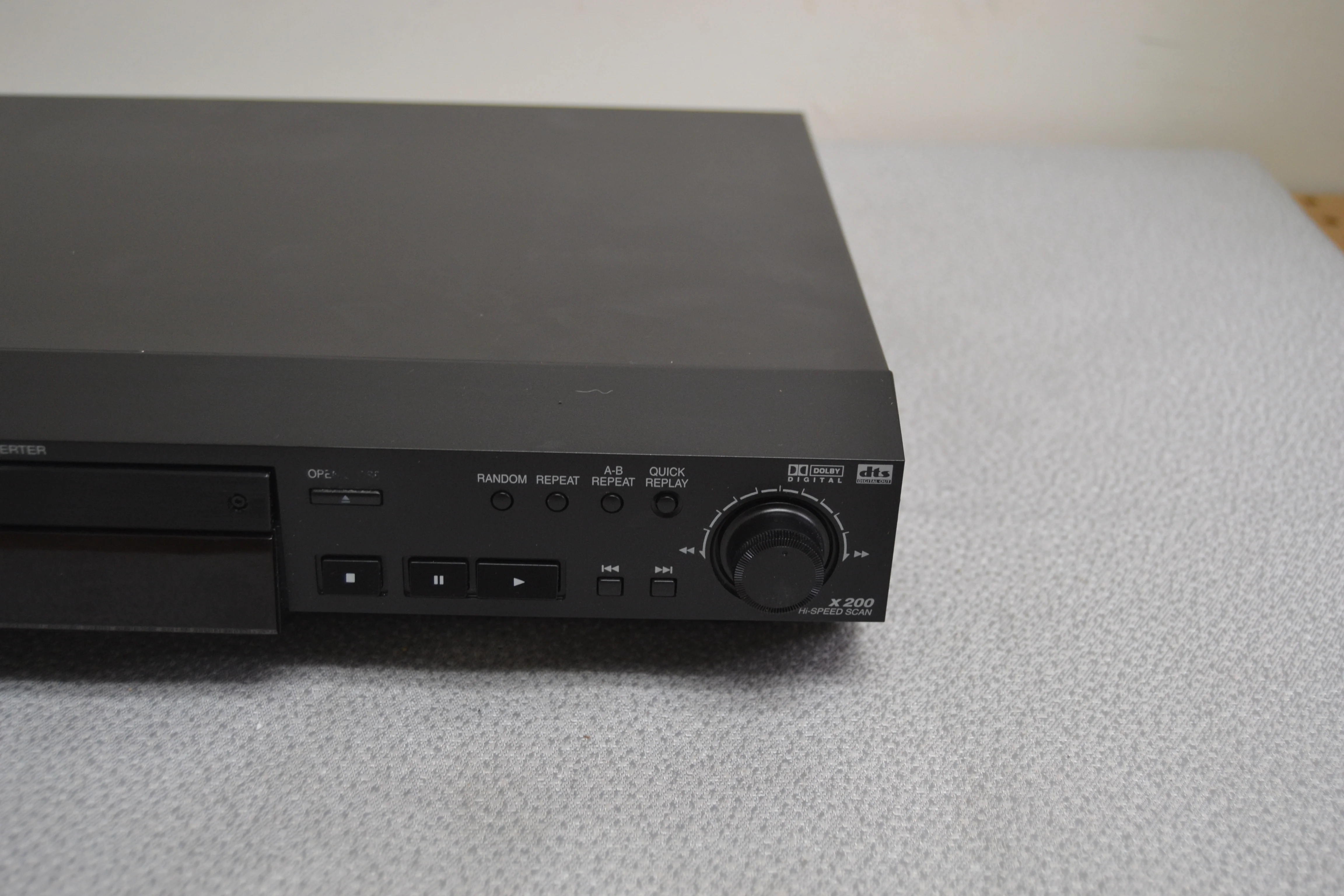 Panasonic DVD-RD32 DVD/CD Player - Image 4