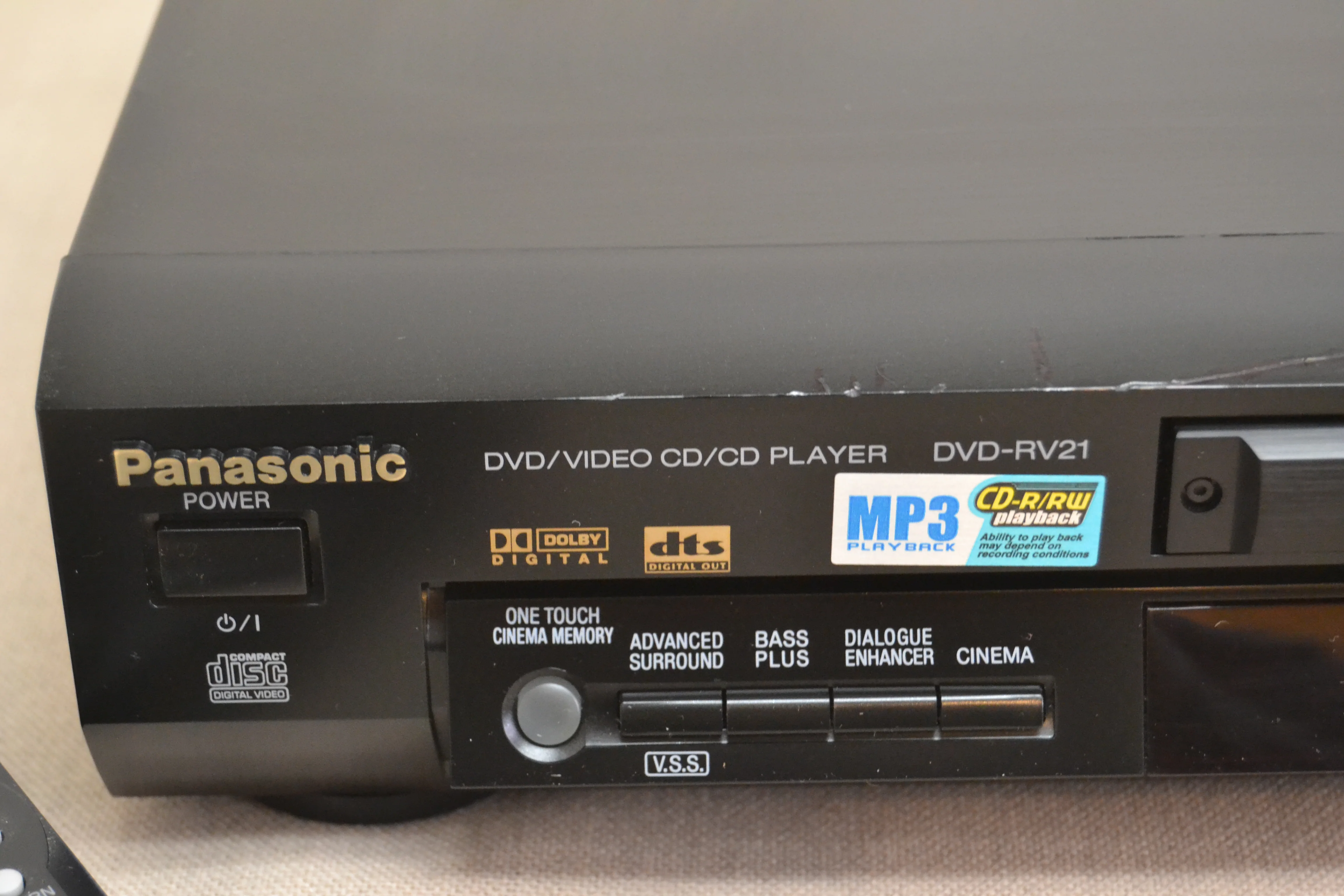 Panasonic DVD-RV21 CD/DVD Player * Remote Control - Image 5