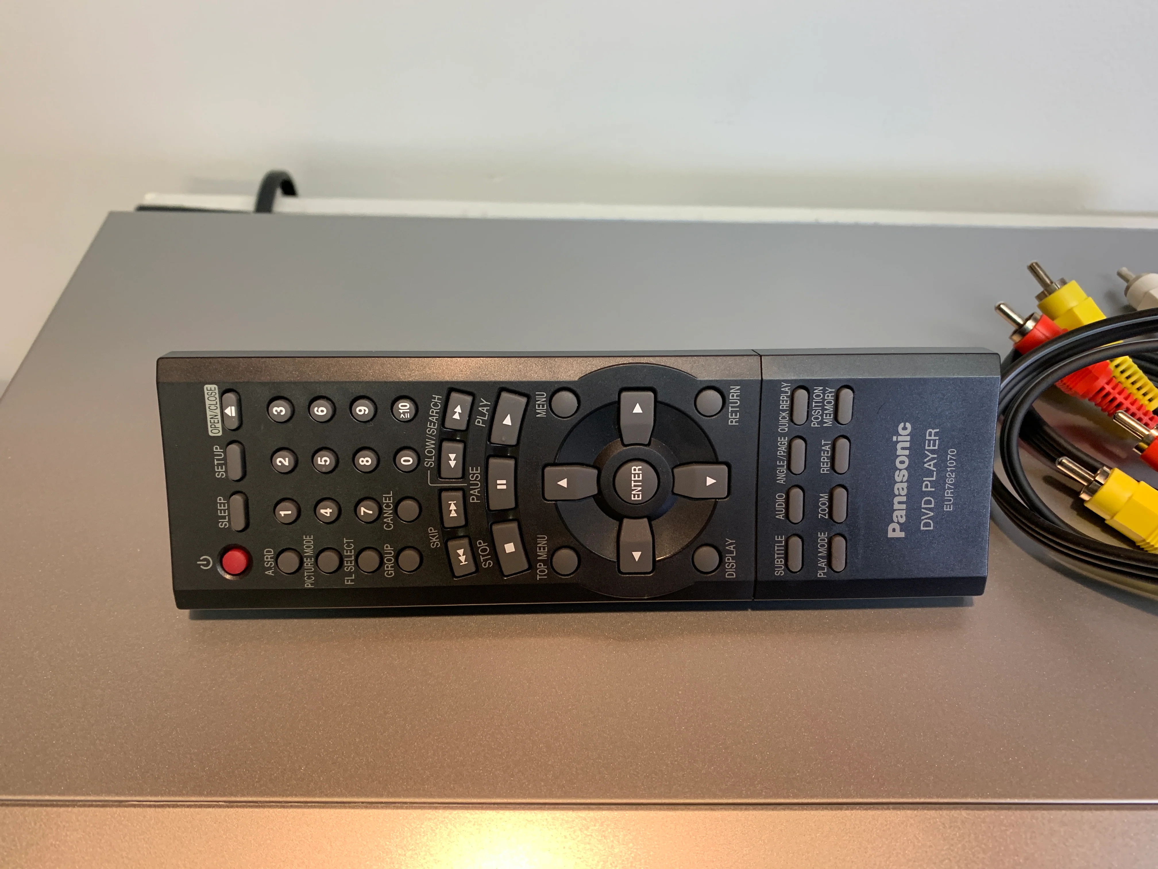 Panasonic DVD-S25 CD/DVD Single Player * Remote * Box - Image 7
