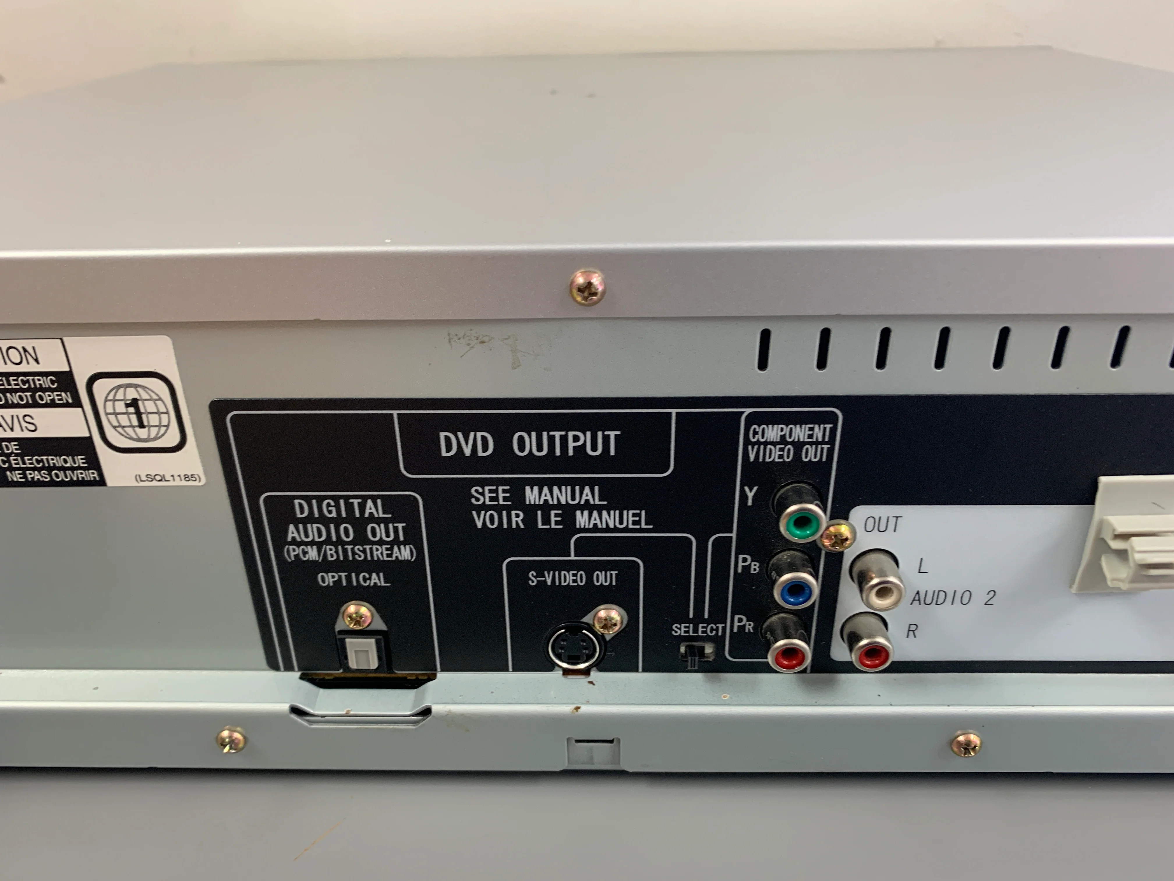 Panasonic PV-D4752 DVD/CD Player - Image 10