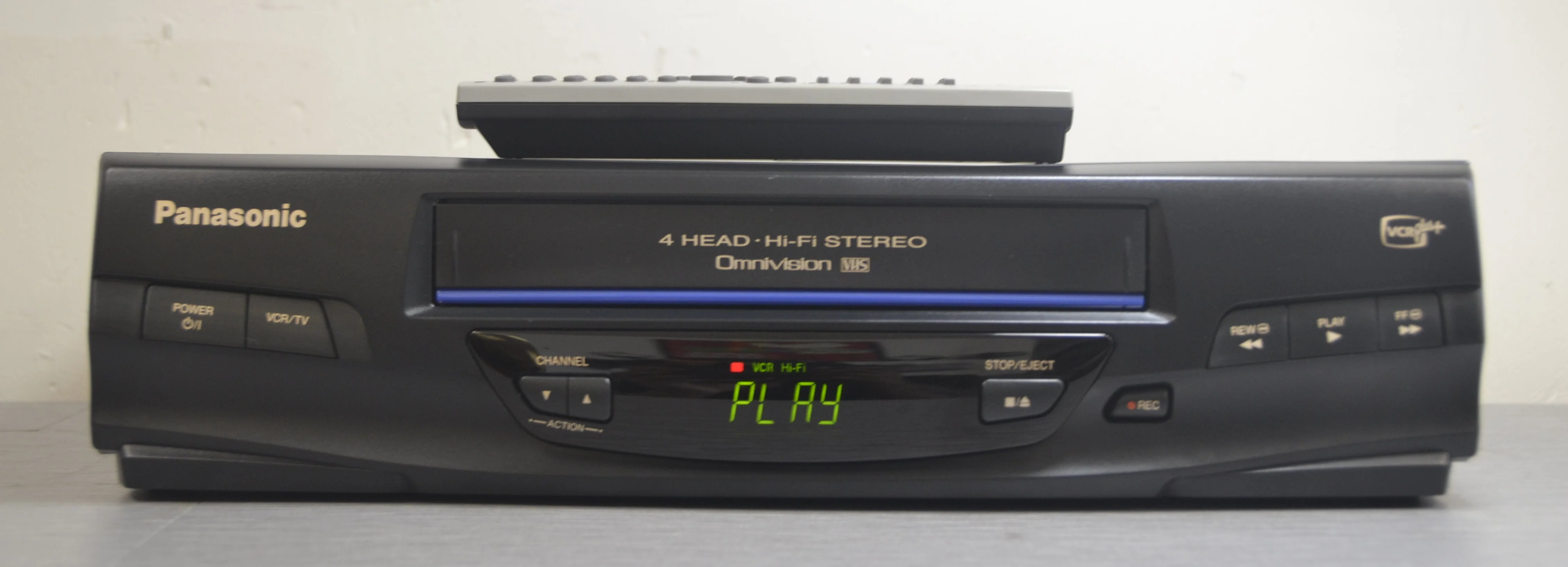 Panasonic PV-V4520 Video Cassette Recorder * Remote
