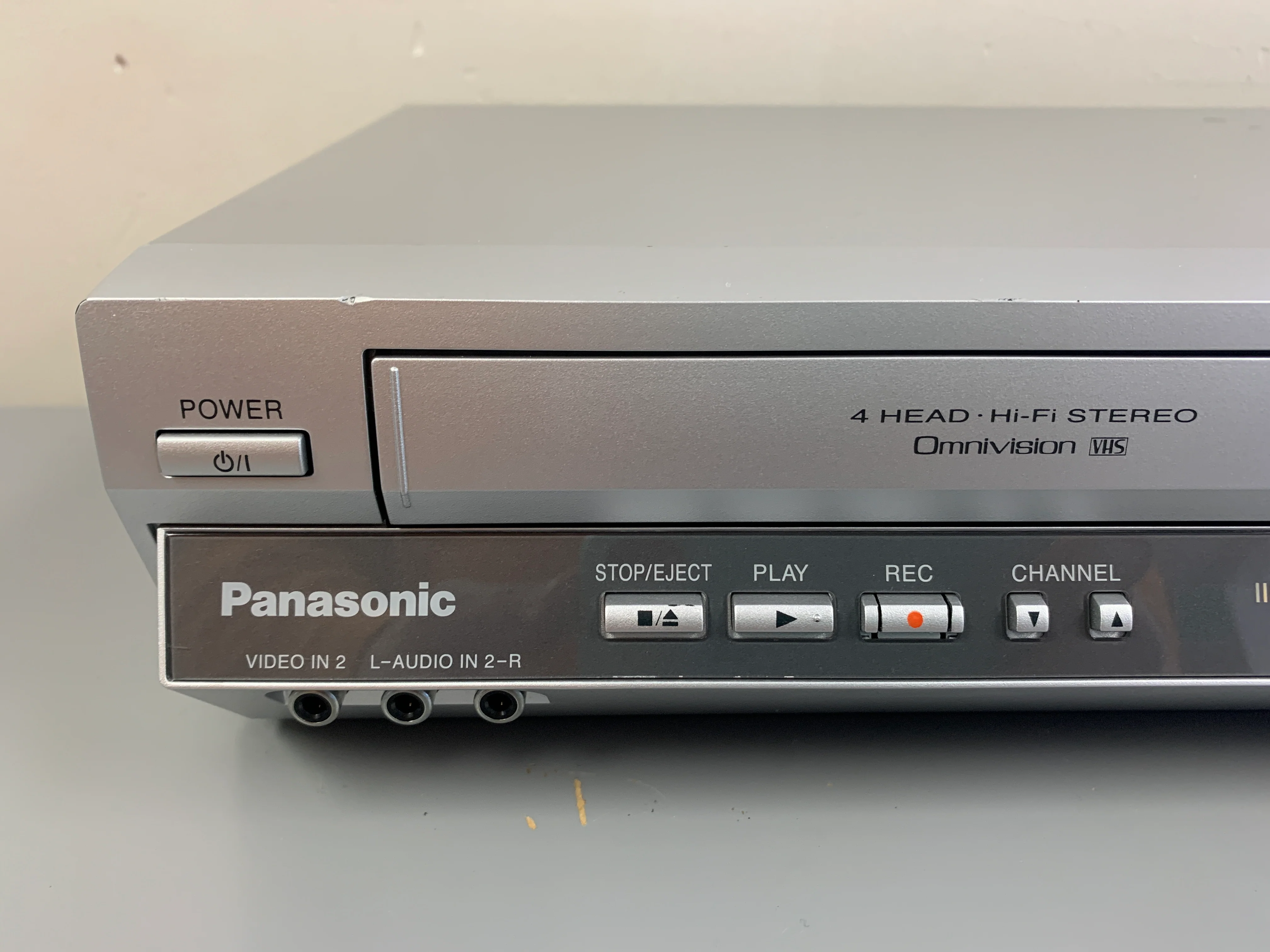 Panasonic PV-V4745S VCR and DVD Player - Image 2