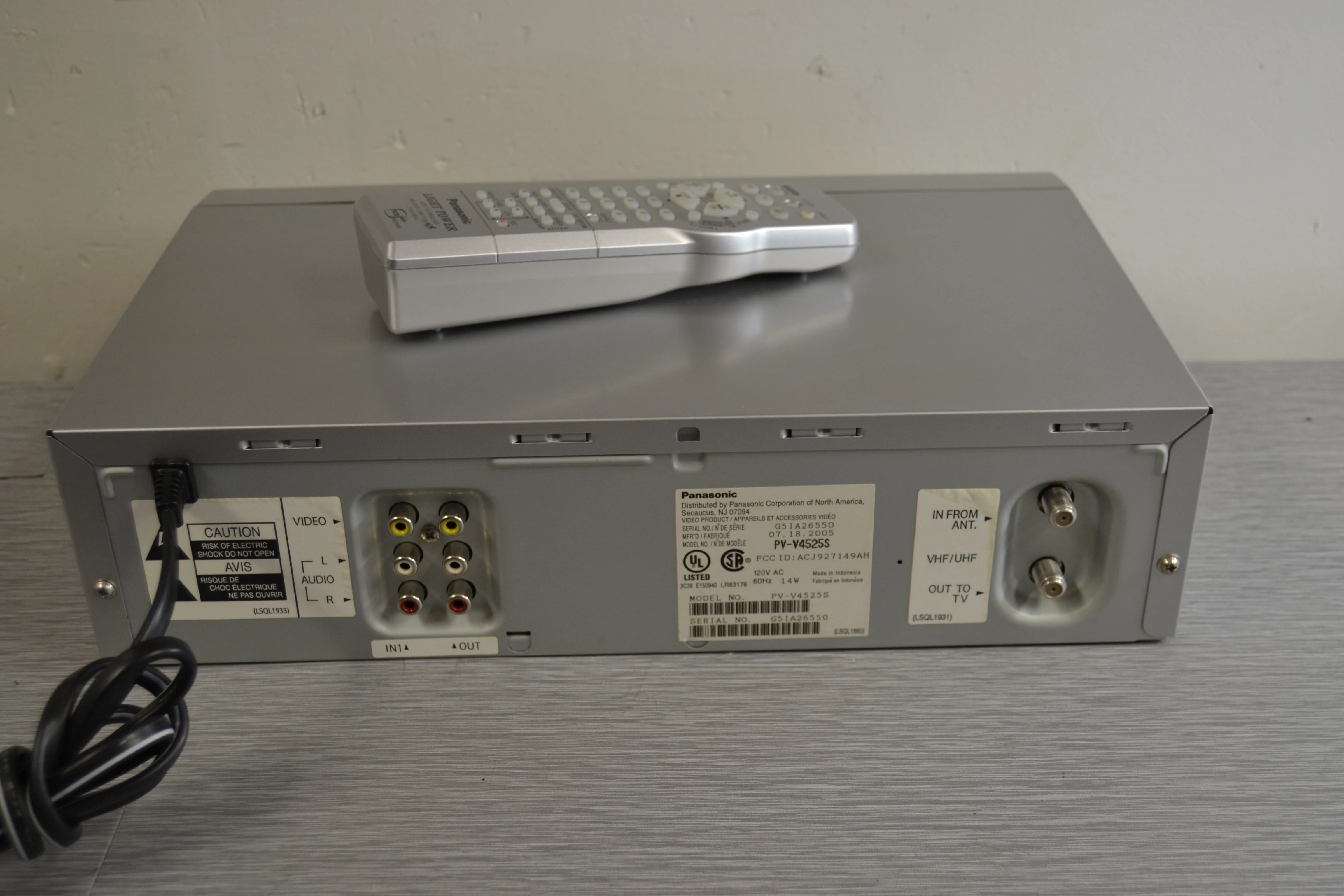 Panasonic PV-V4525S Video Cassette Recorder Hi-Fi - Image 8