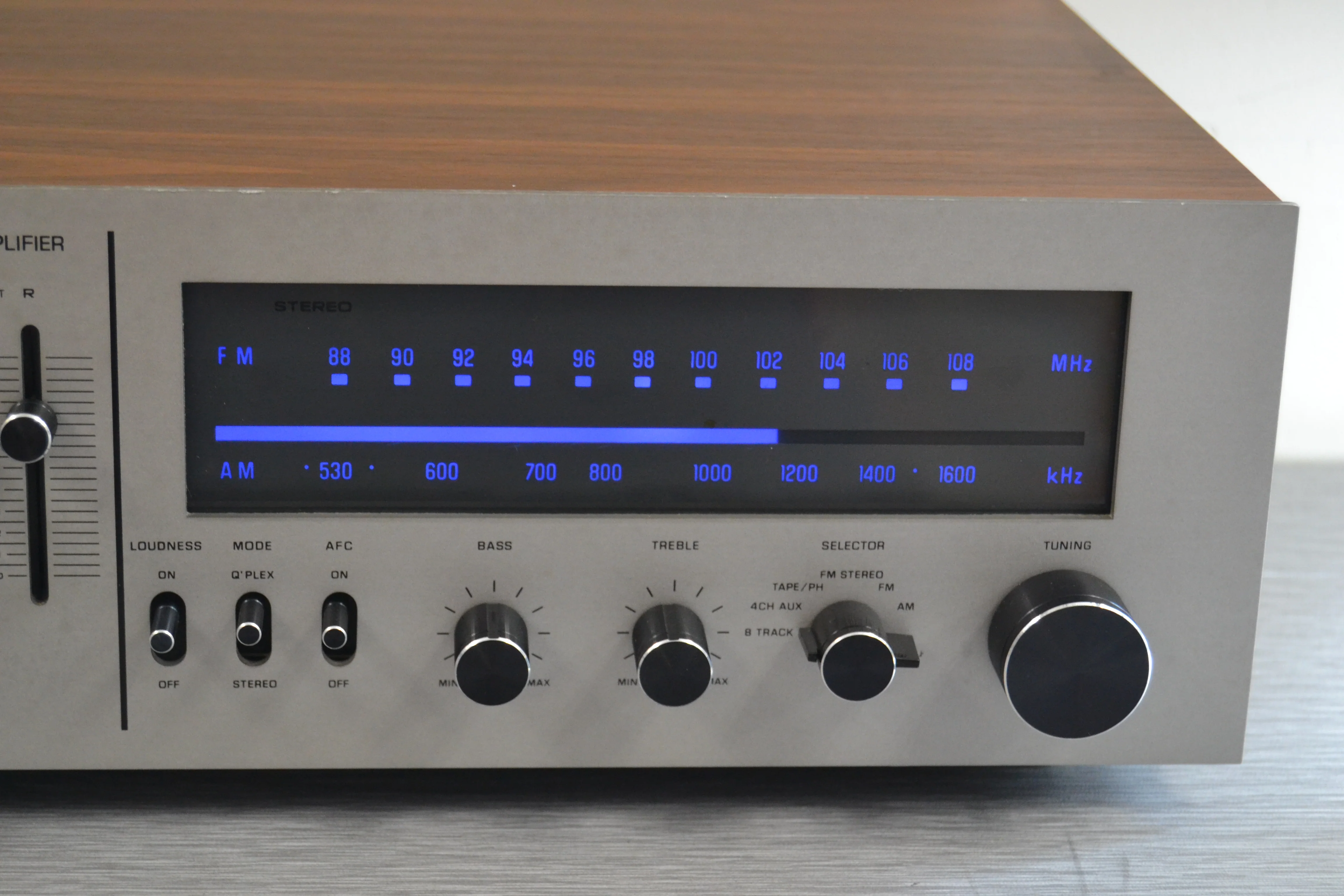 Panasonic RE-8484 Receiver Quad 8-Track Player Amplifier Tune 4 Channel Audio - Image 4