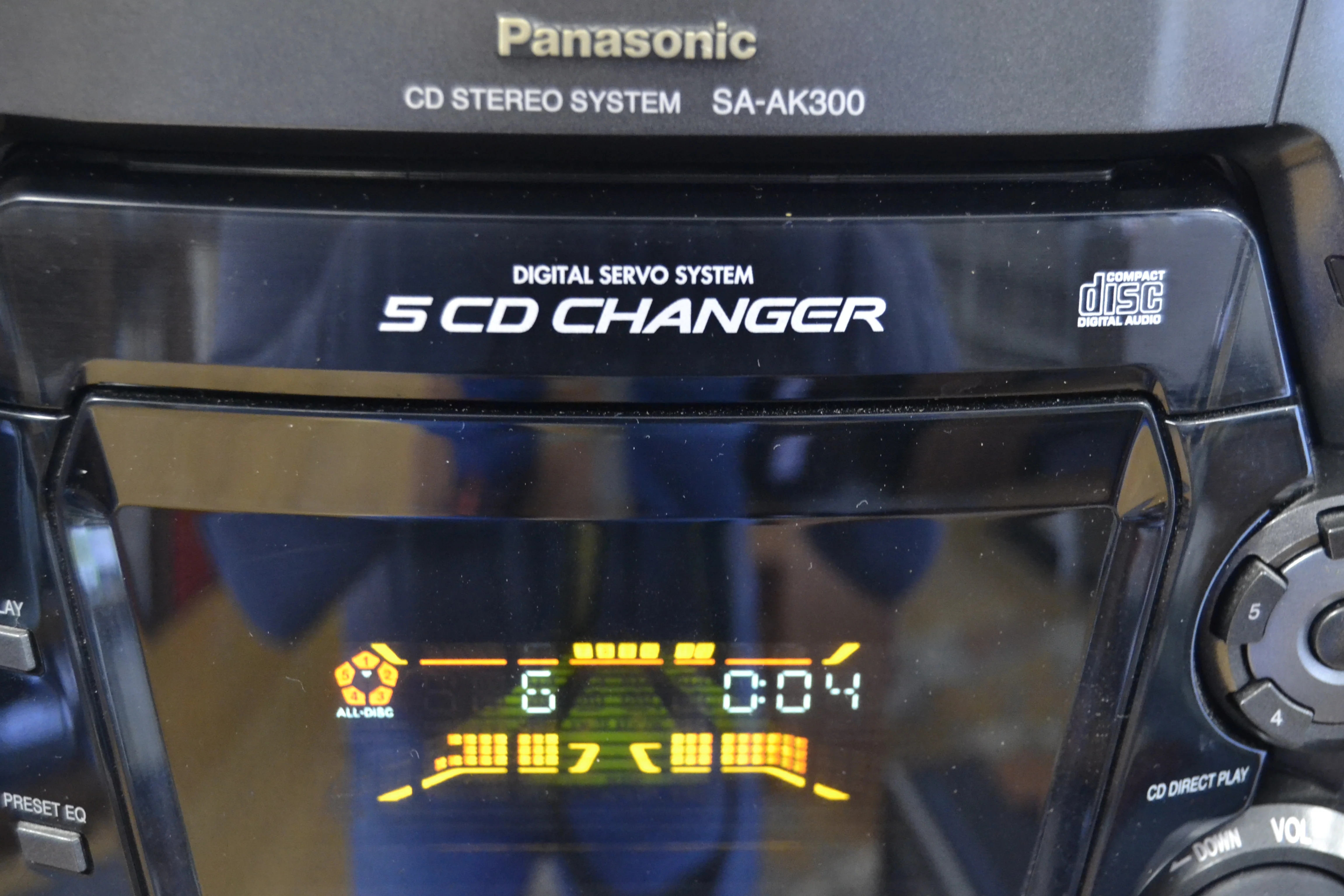 PANASONIC SA-AK300 5 CD Changer/AM/F Radio /Dual Cassette Stereo System * Remote - Image 12