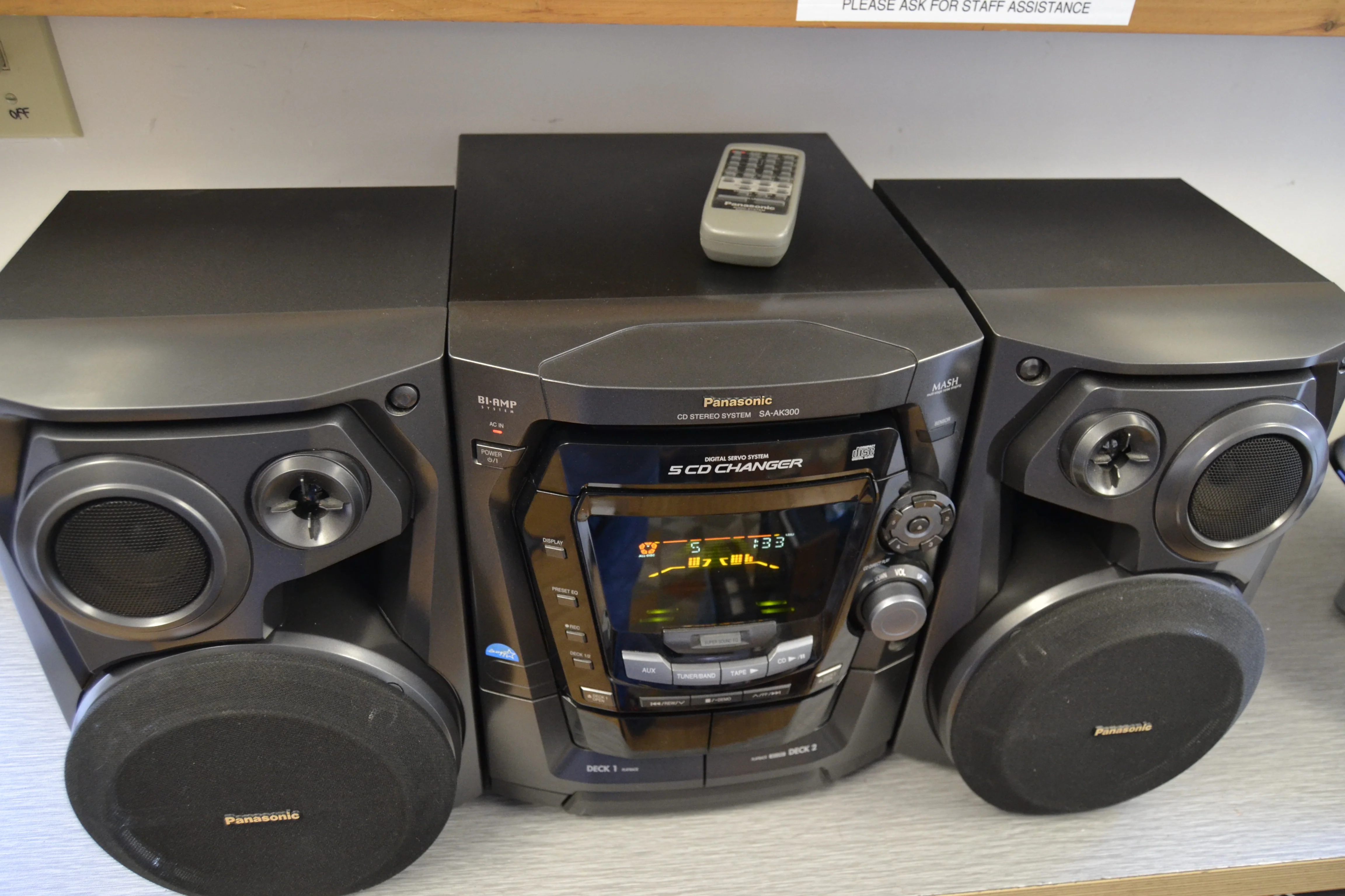 PANASONIC SA-AK300 5 CD Changer/AM/F Radio /Dual Cassette Stereo System * Remote - Image 7