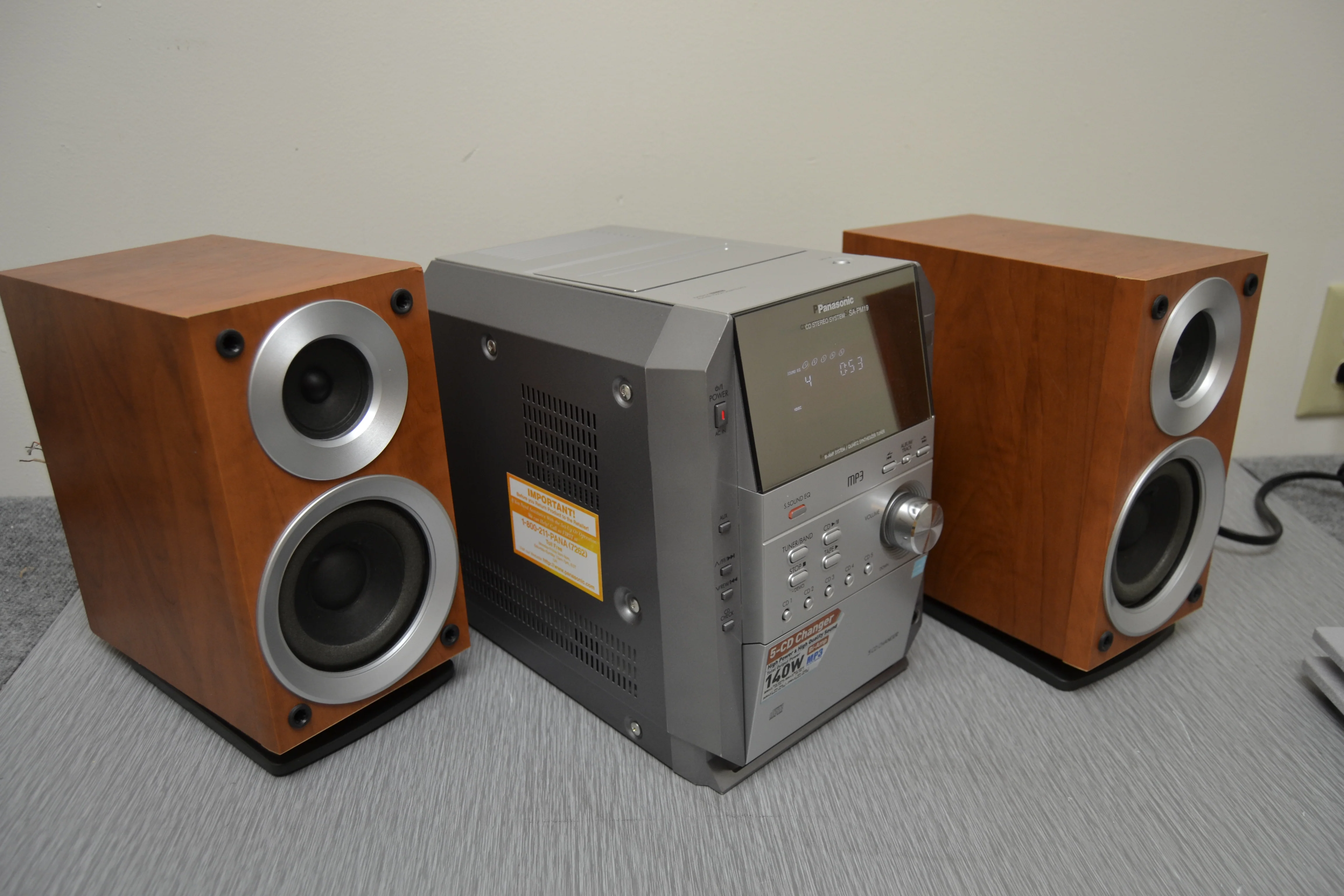 Panasonic SA-PM19 Mini Stereo System * Cd, Cassette, Radio & Speakers - Image 5