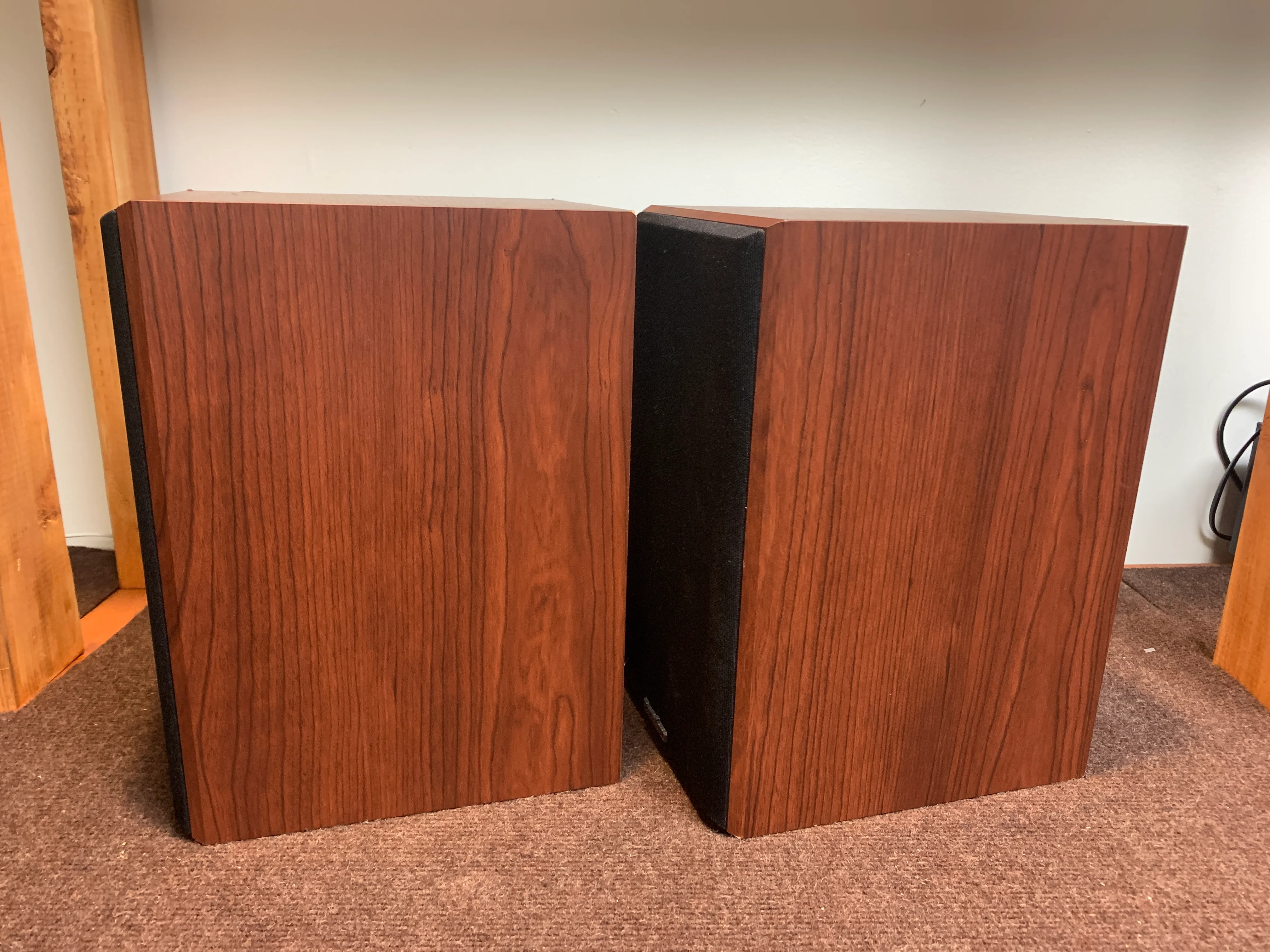 Paradigm TITAN Bookshelf Speakers - Image 2