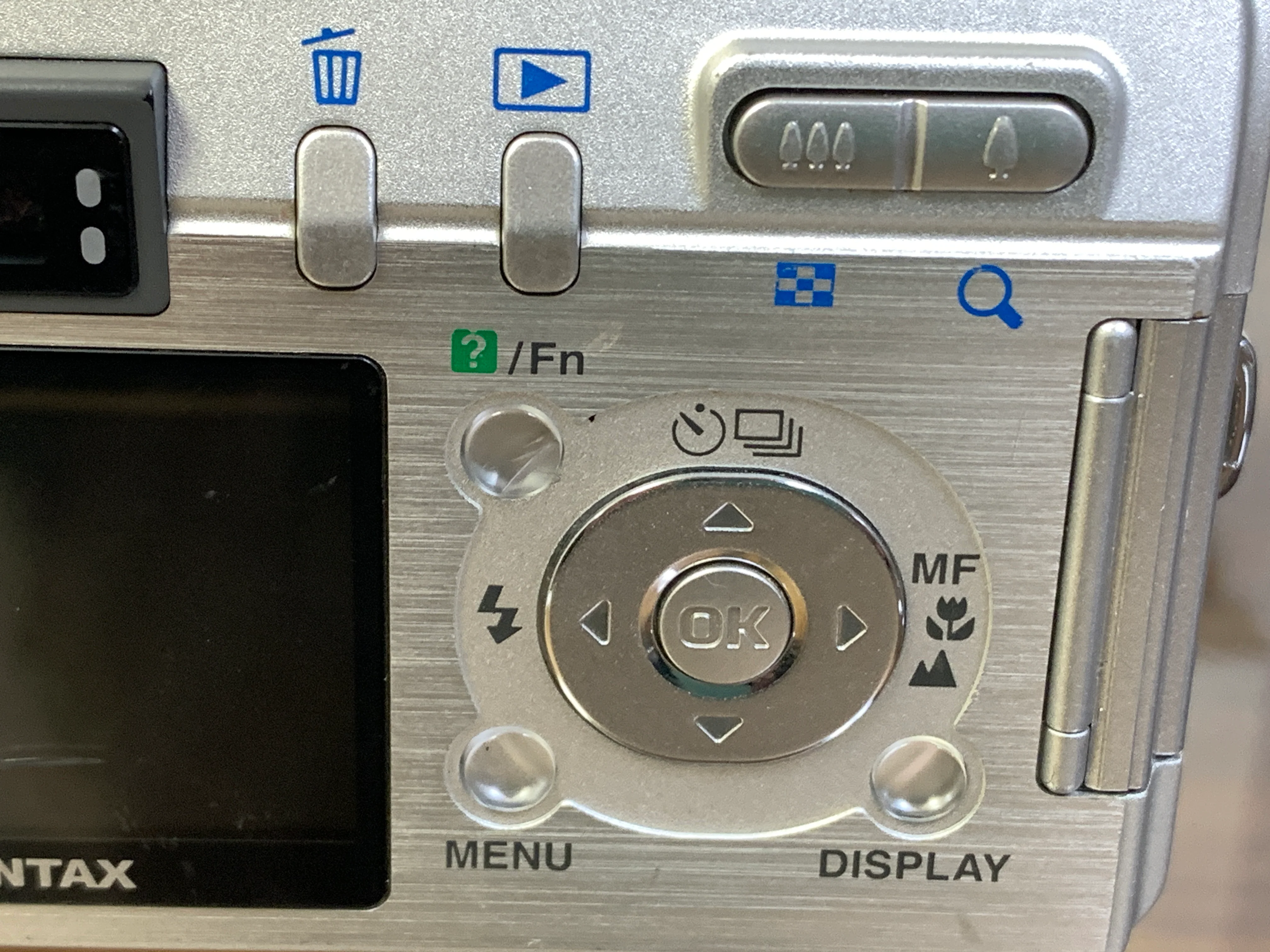Pentax Optio s50 Digital Camera w/ Carrying Case - Image 5