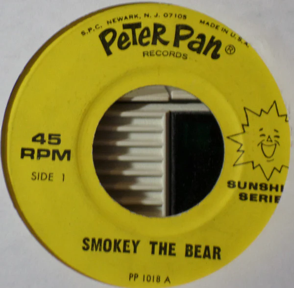 Peter Pan Players And Orchestra - Smokey The Bear / Get Along Little Doggie, Polly Wolly Doodle (7", Mono) (Very Good (VG))