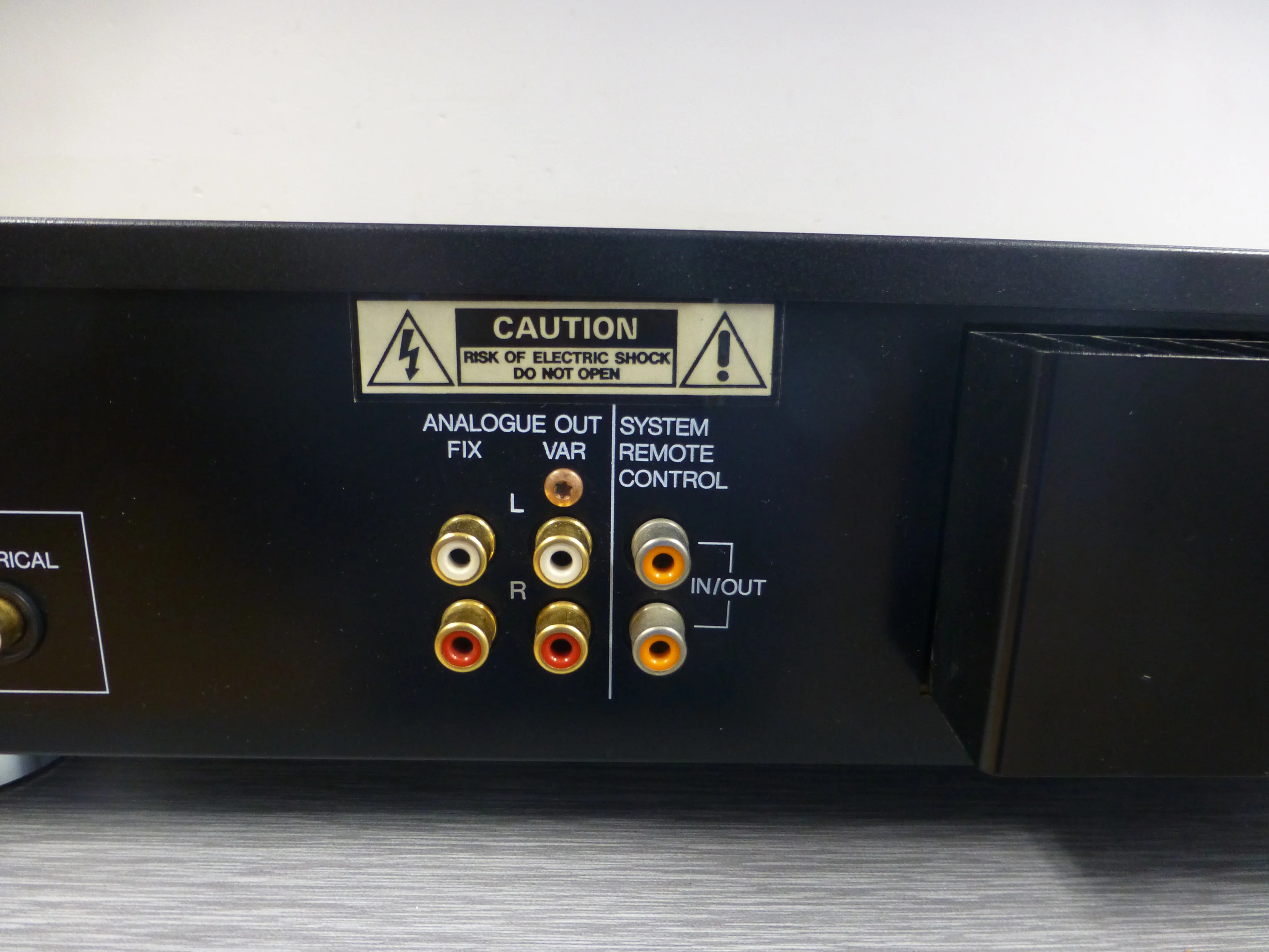 Philips CD-880 Single CD Player * Remote Control * Manual - Image 12