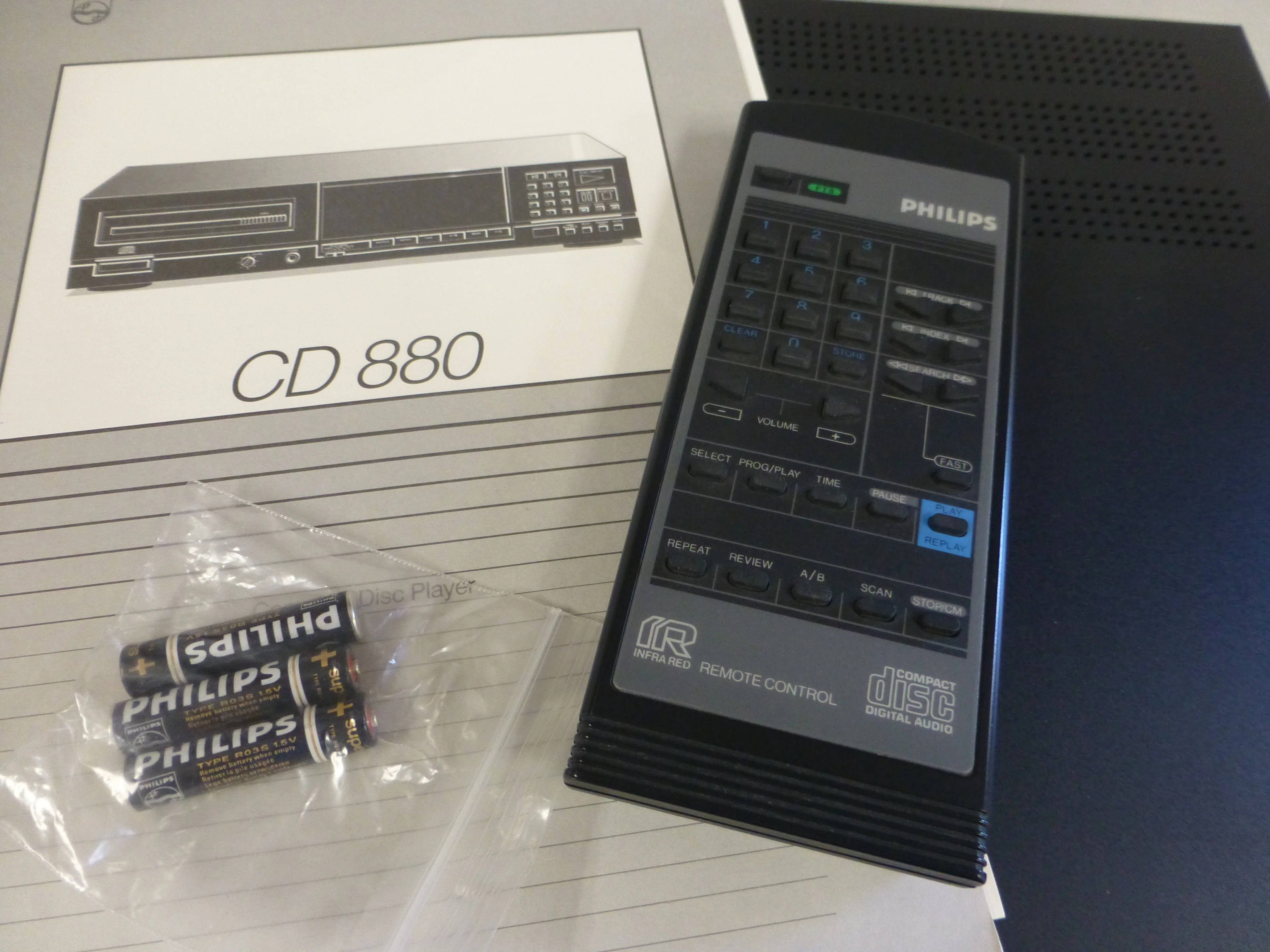 Philips CD-880 Single CD Player * Remote Control * Manual - Image 6