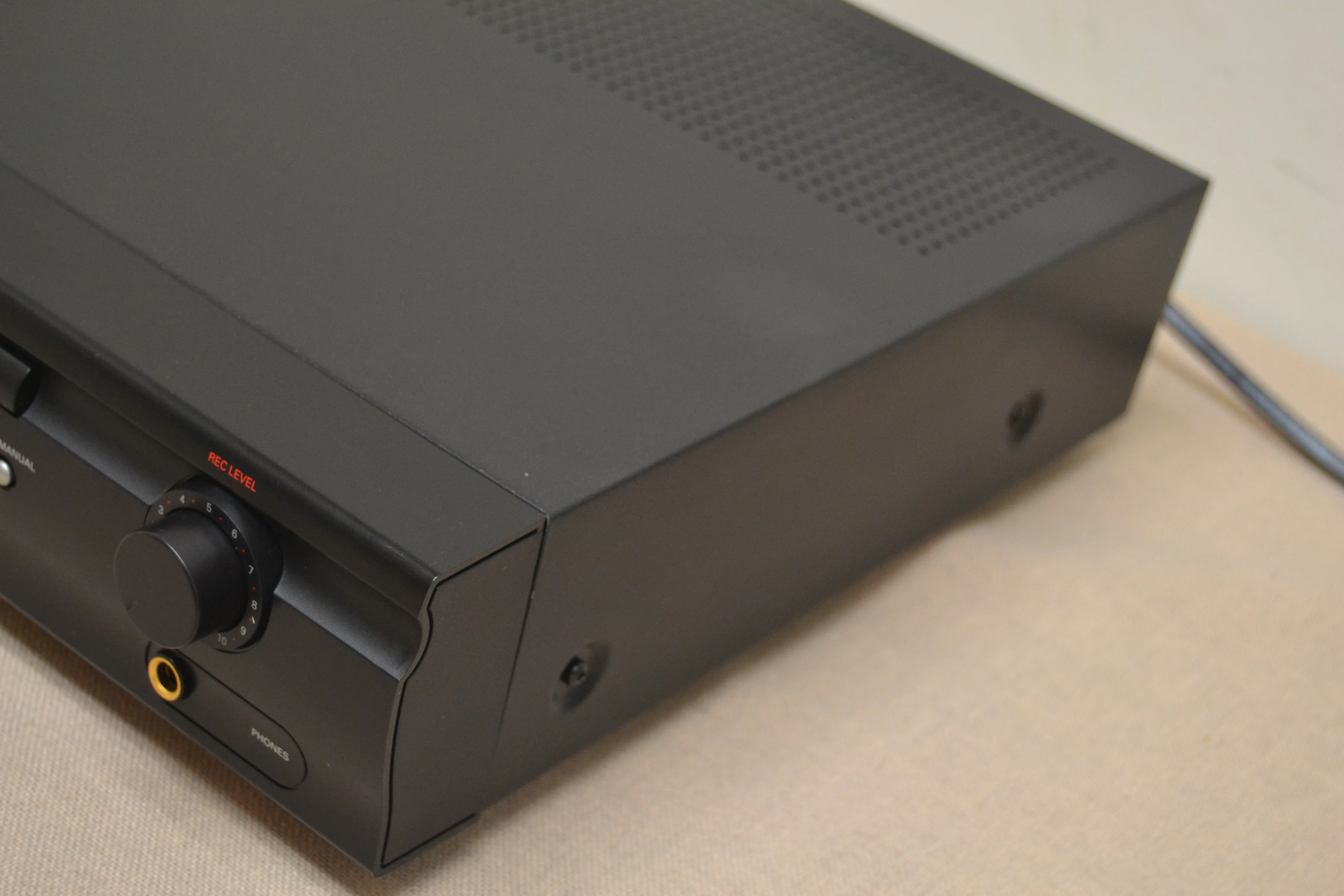 Philips CDR-760 Single CD Recorder * Manual * Remote Control * Fully Serviced * new belts - Image 8