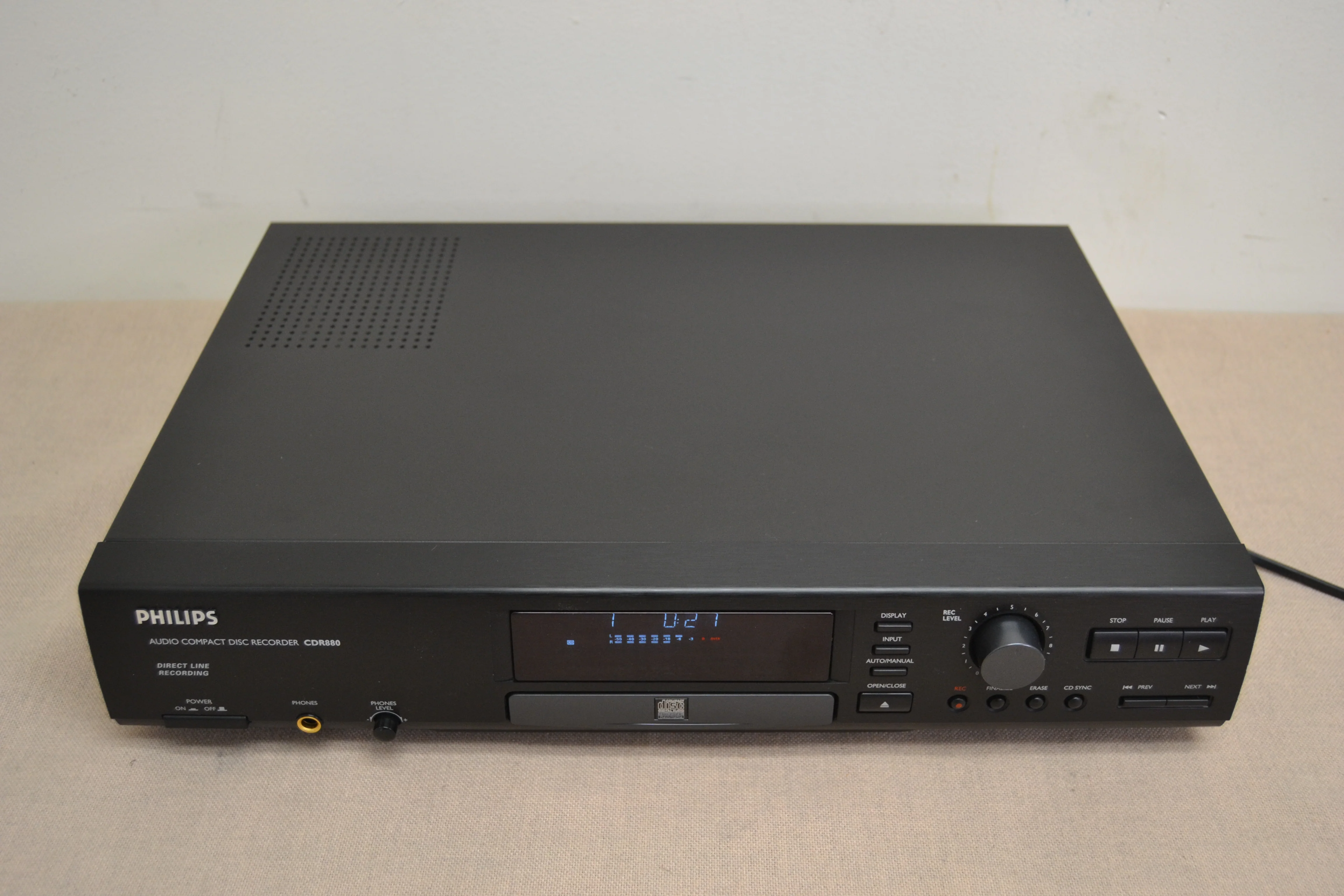 Philips CDR880 Compact Disc Recorder (1998) - Image 5