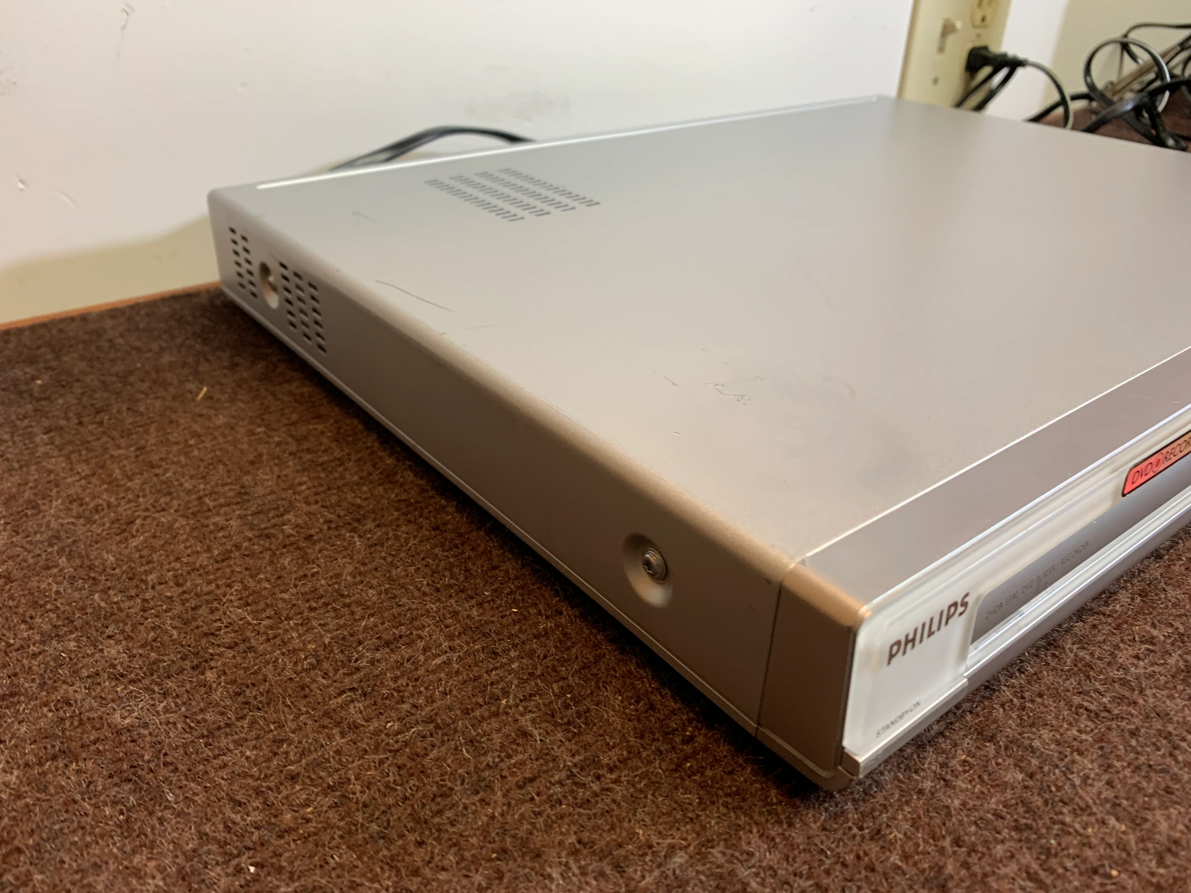 Philips DVDR 3390 DVD Player & Recorder - Image 7