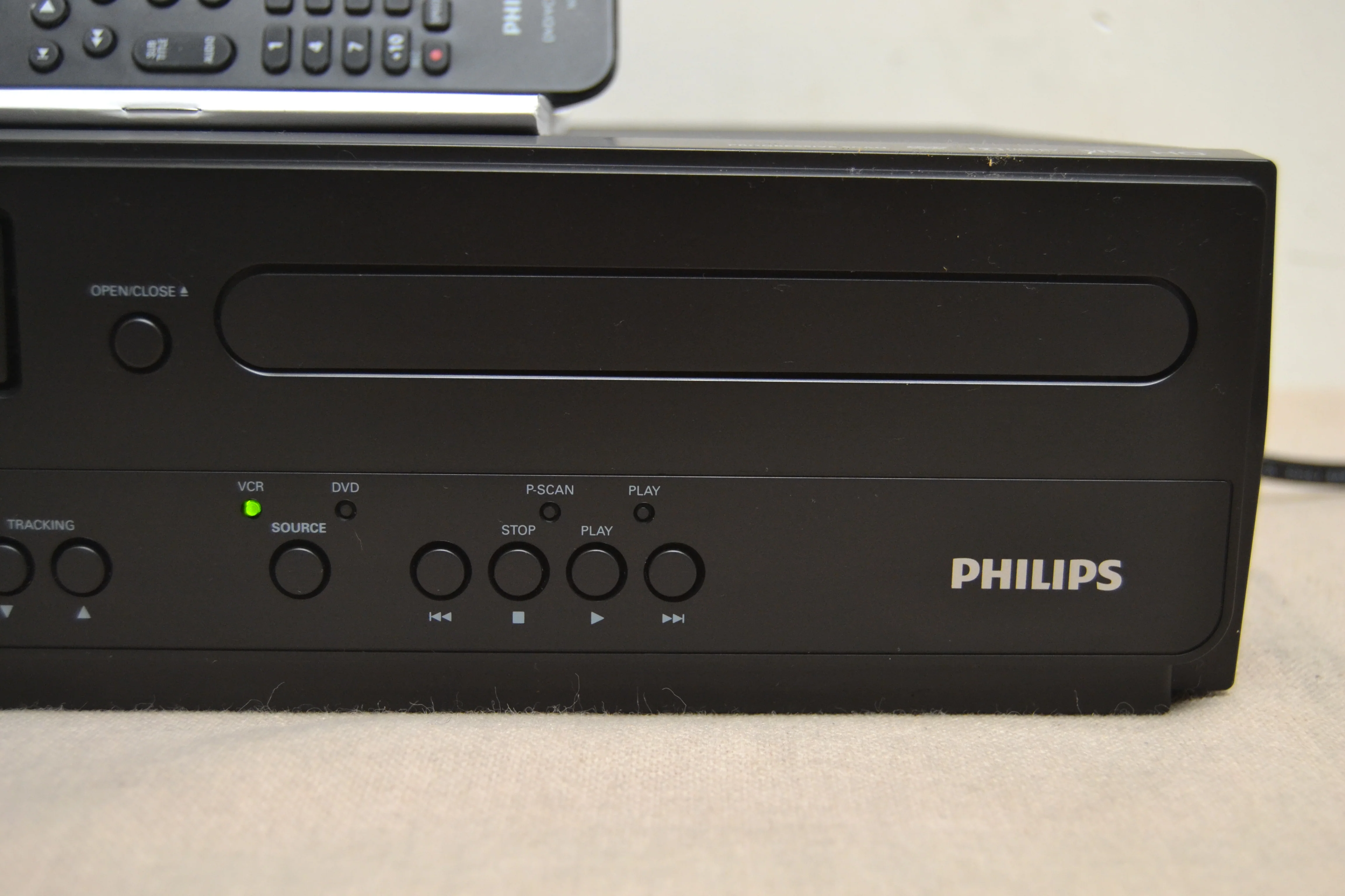 Philips DVP3355V/F7 DVD/VCR Player * Manual * Remote * 2015 - Image 4