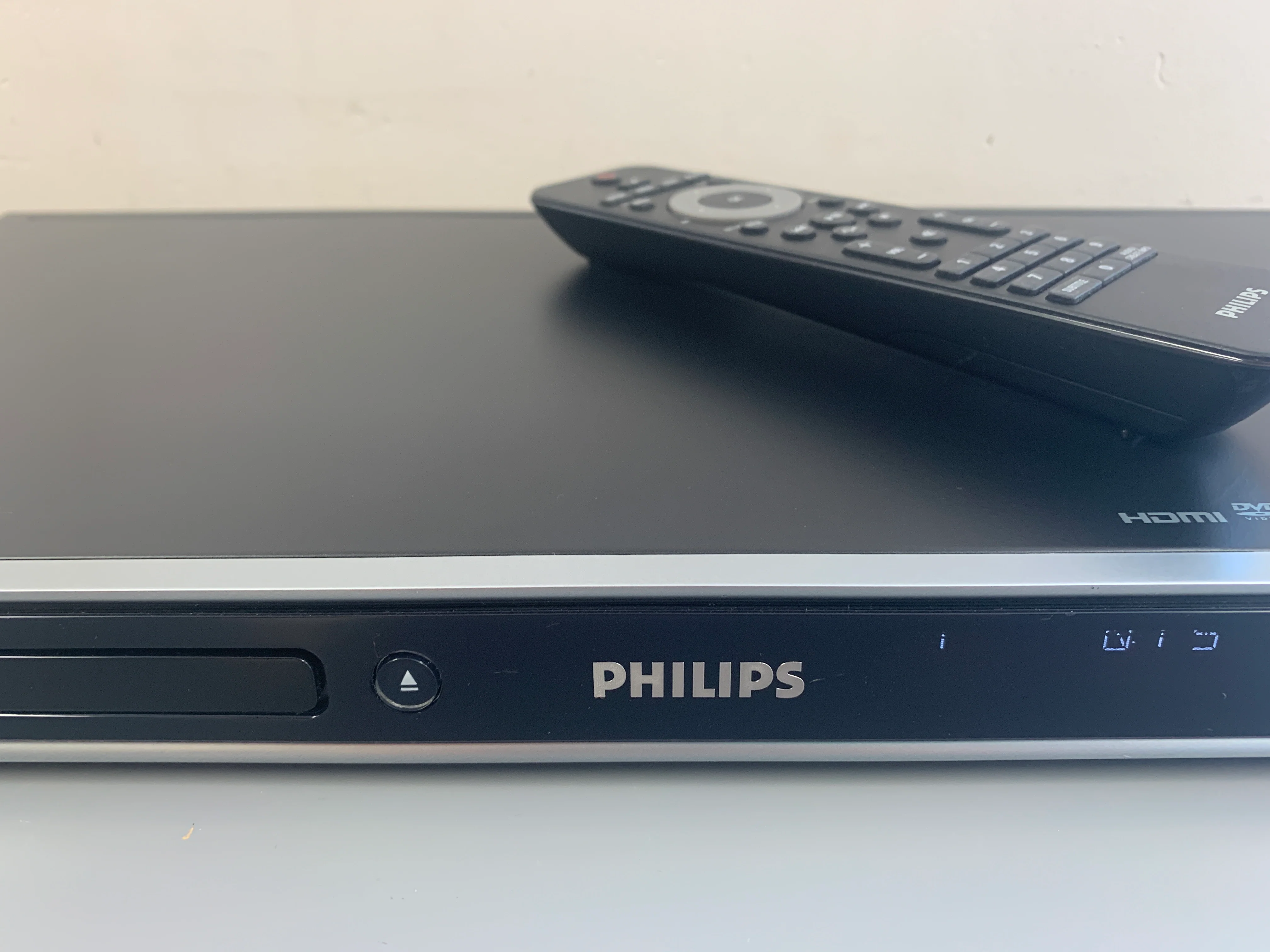 Philips DVP5992 DVD Player * Remote * Manual - Image 3