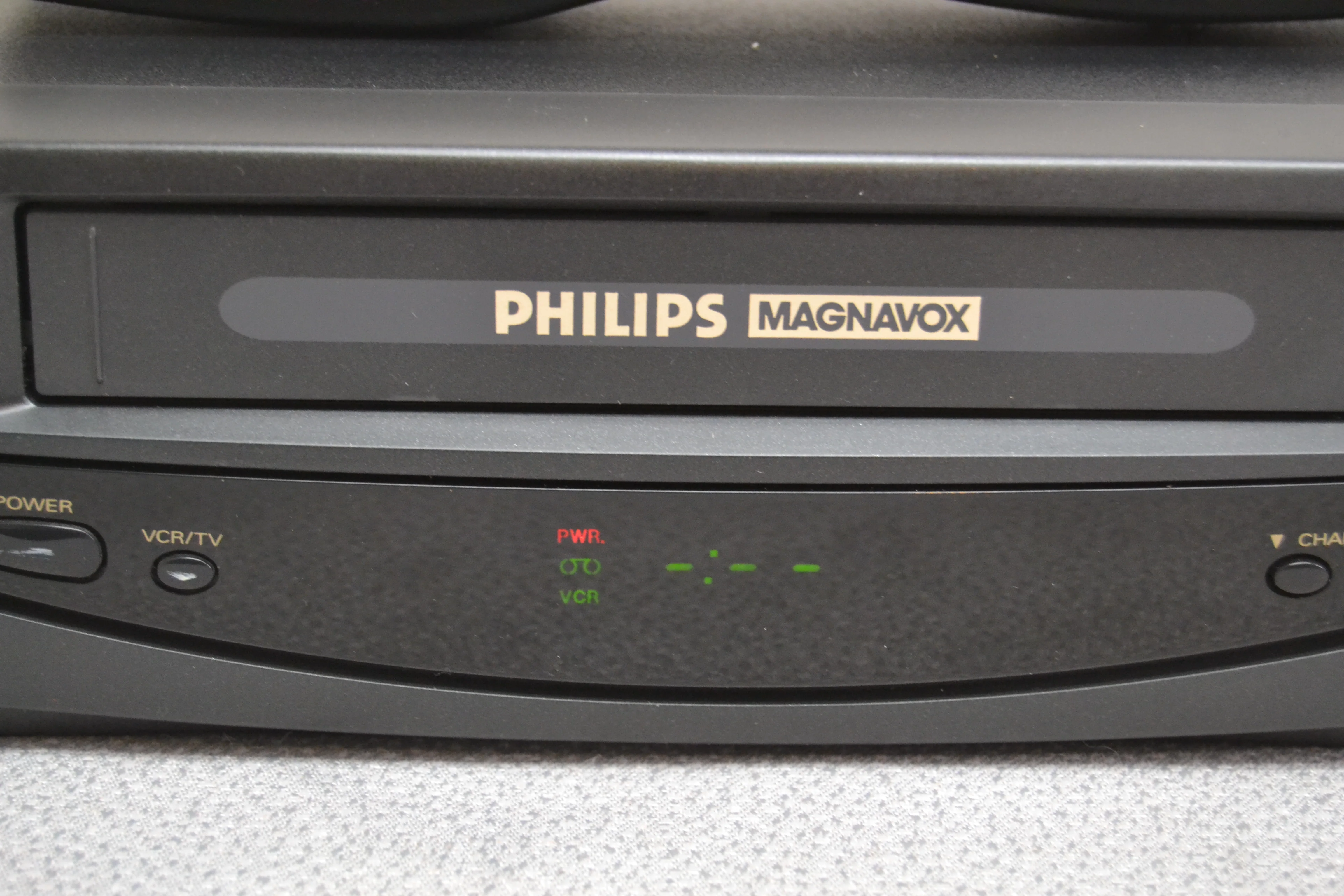 Philips Magnavox VRA631ATV21 Video Cassette Recorder * Remote Control * Fully Serviced * New belts - Image 3
