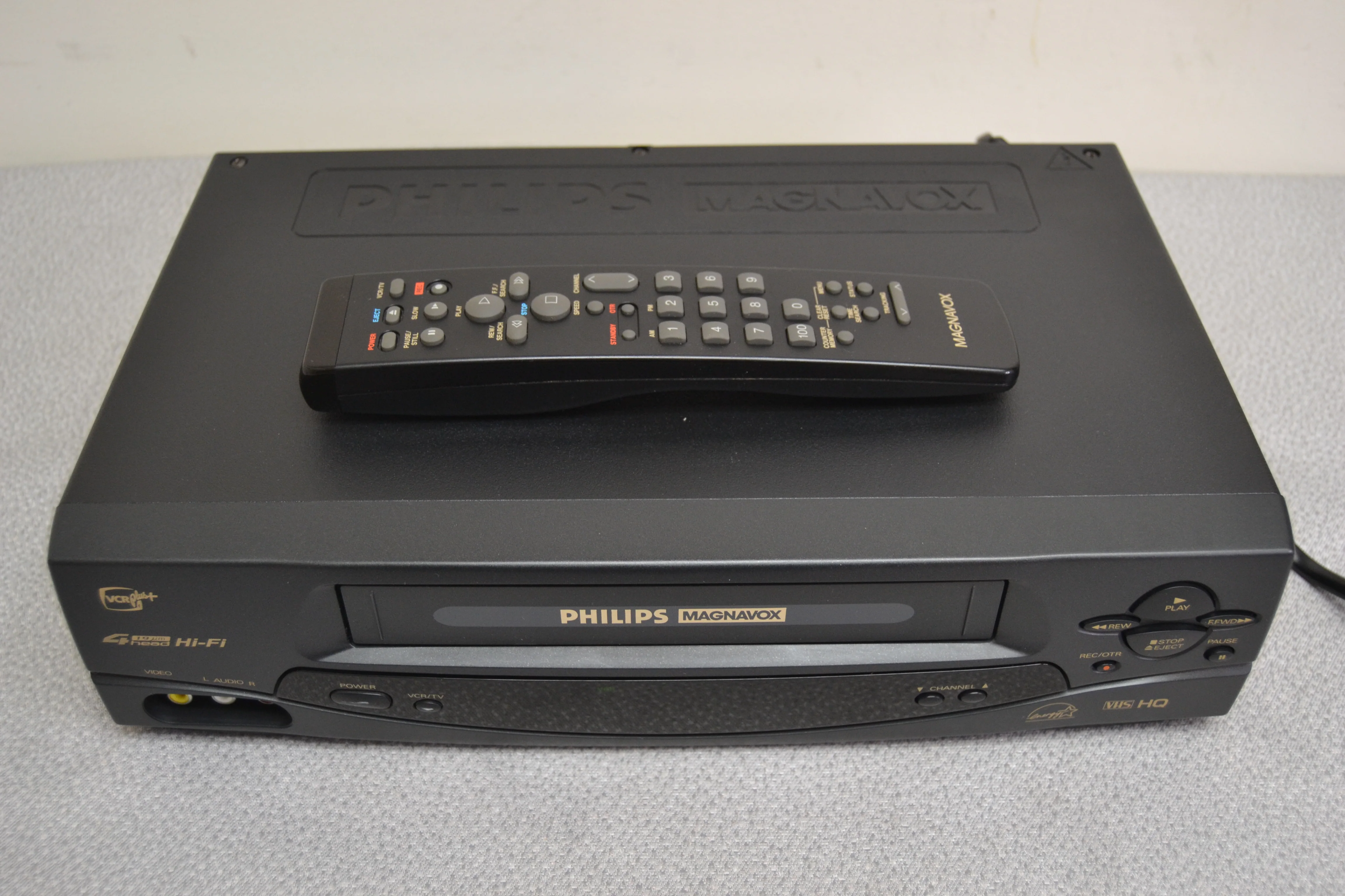 Philips Magnavox VRA631ATV21 Video Cassette Recorder * Remote Control * Fully Serviced * New belts - Image 5