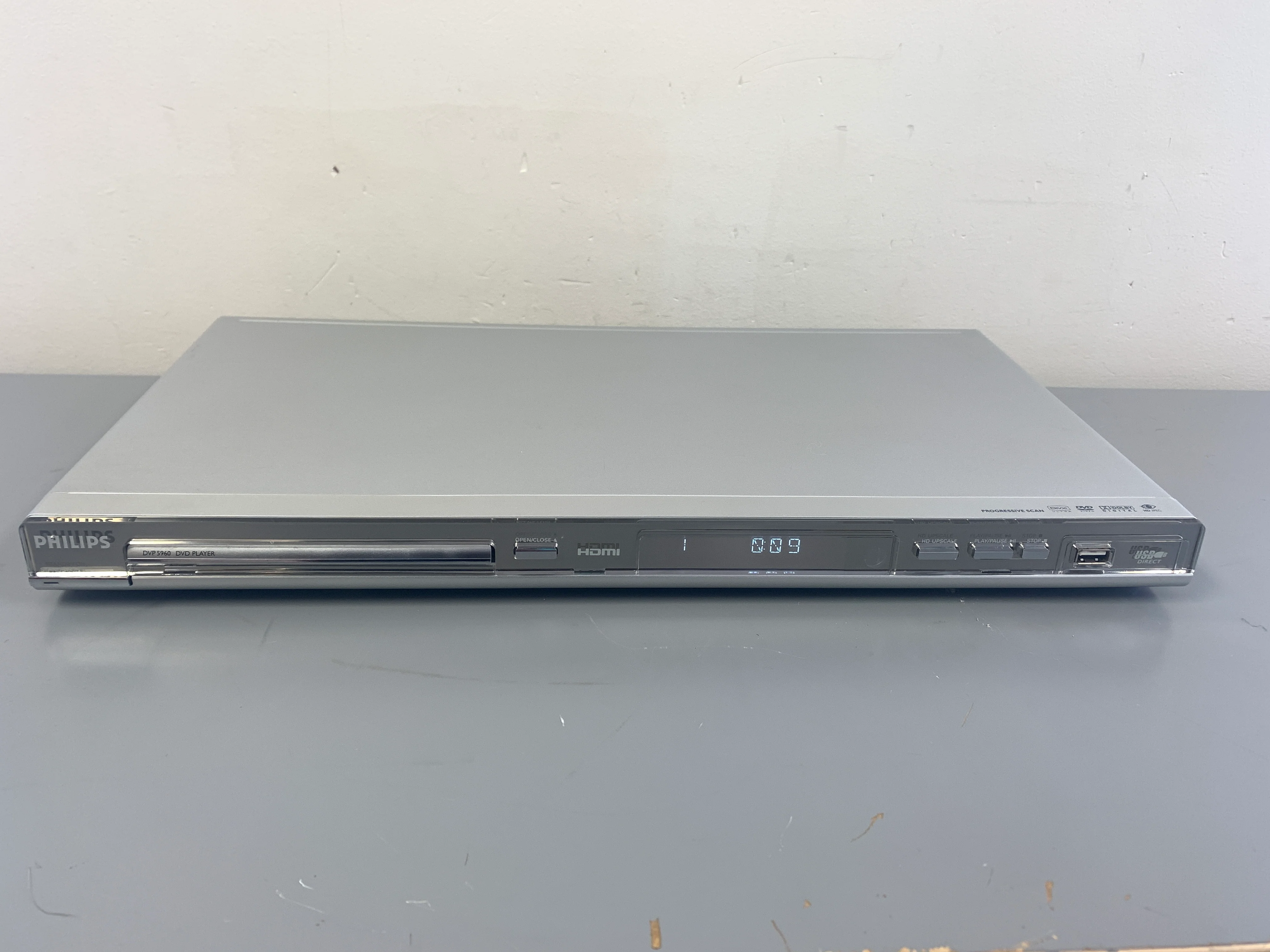 Philps DVP5960/37 DVD/CD Player