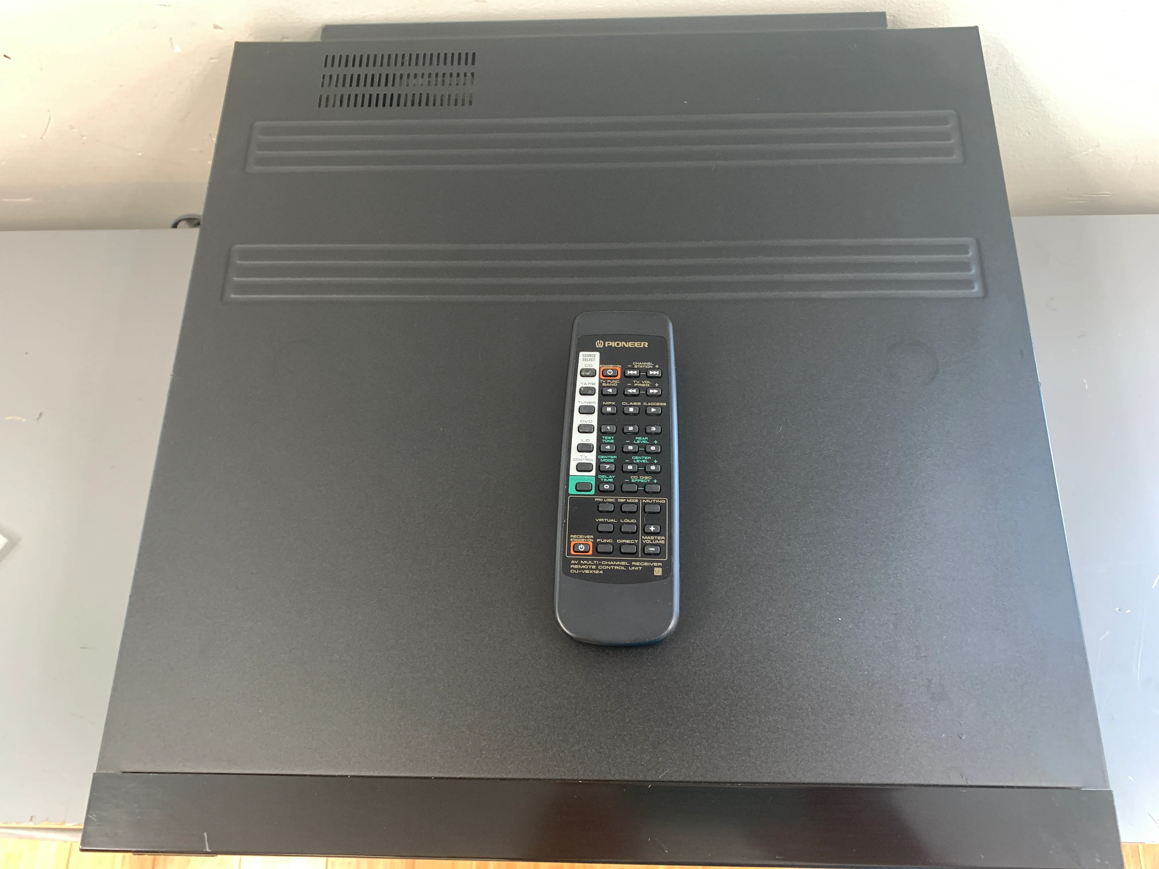 Pioneer CLD-2080 Laserdisc/CD Player * Remote Control - Image 8