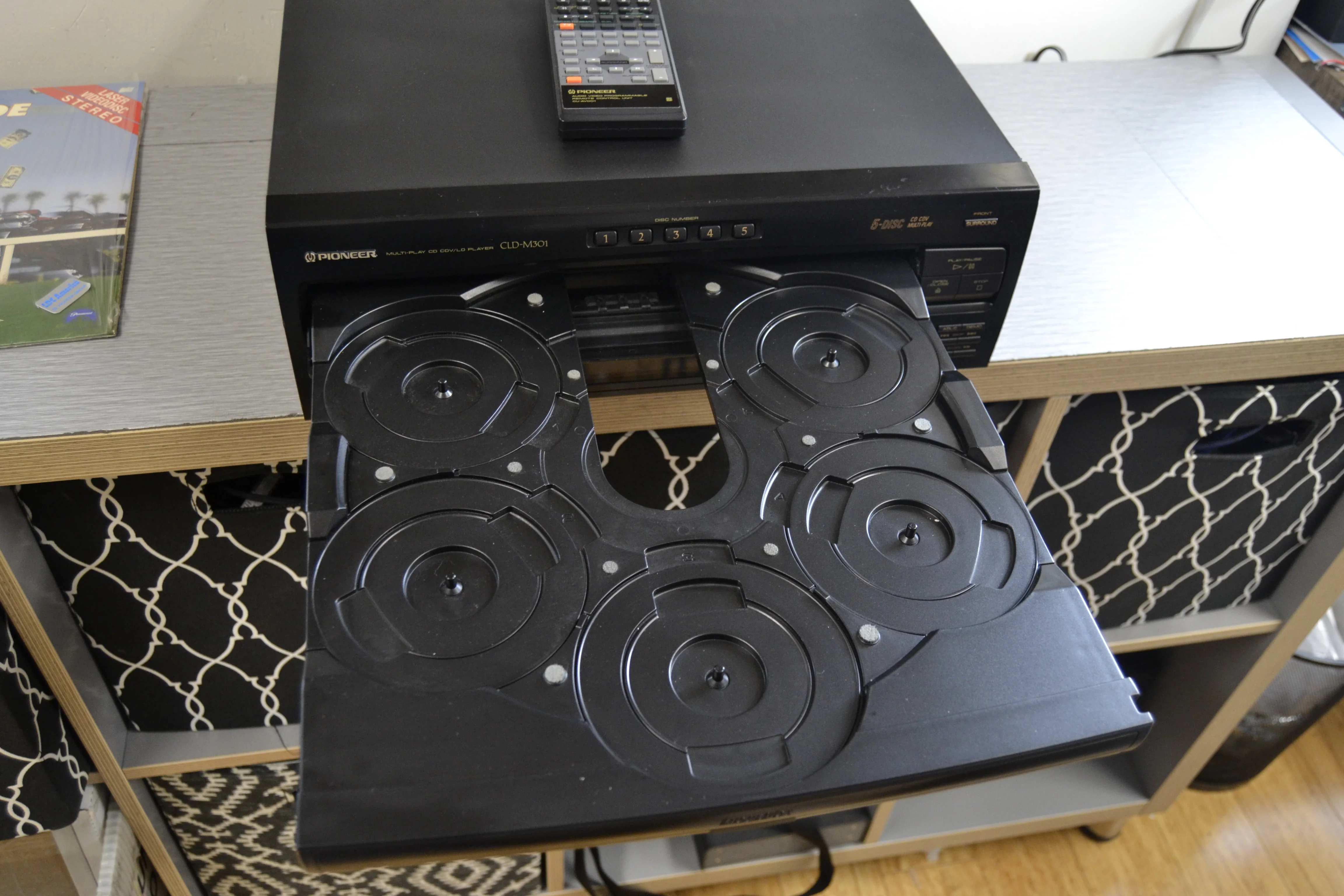 Pioneer CLD-M301 Laserdisc Player * Remote Control - Image 12