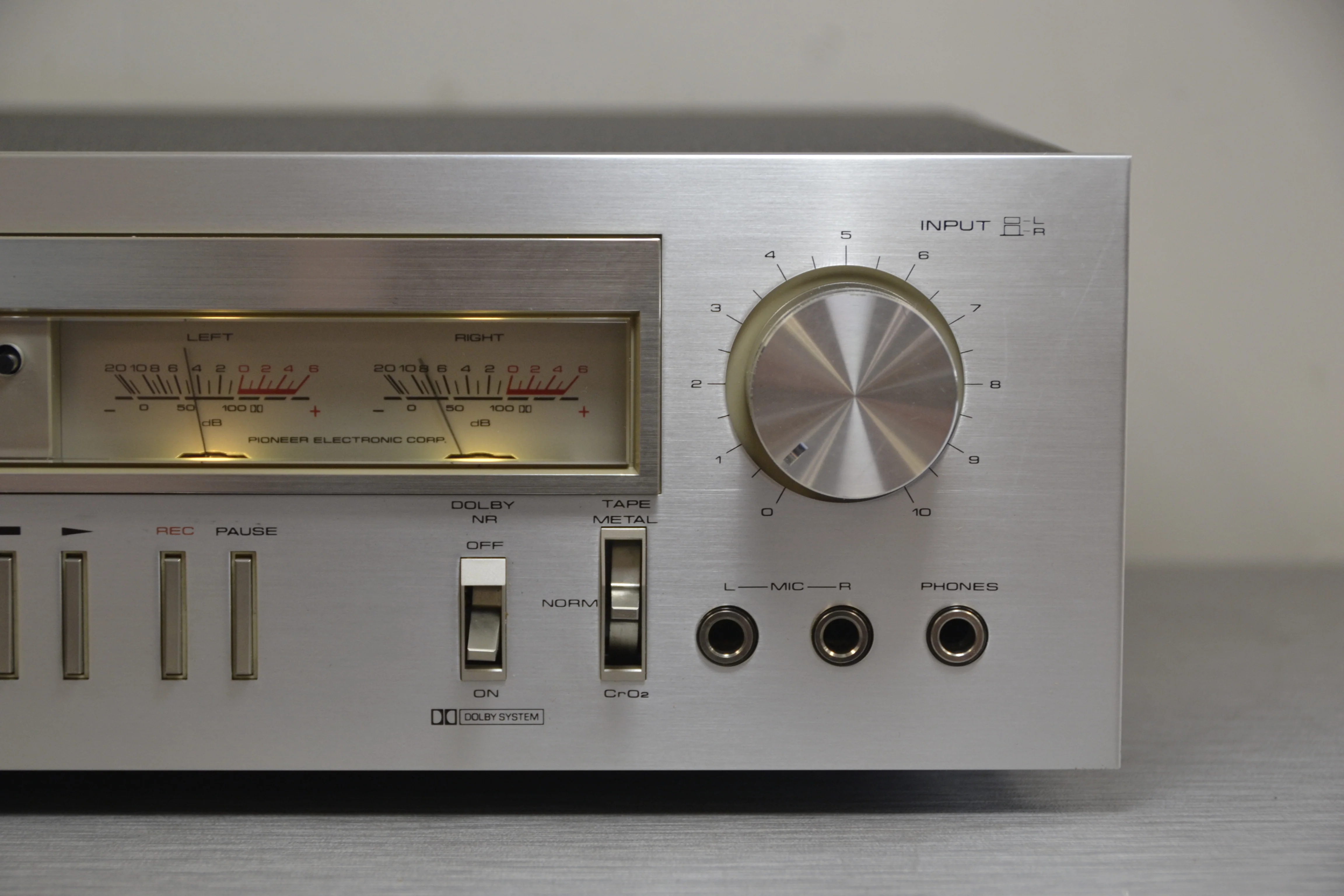 Pioneer CT-F550 Single Cassette Deck - Image 5