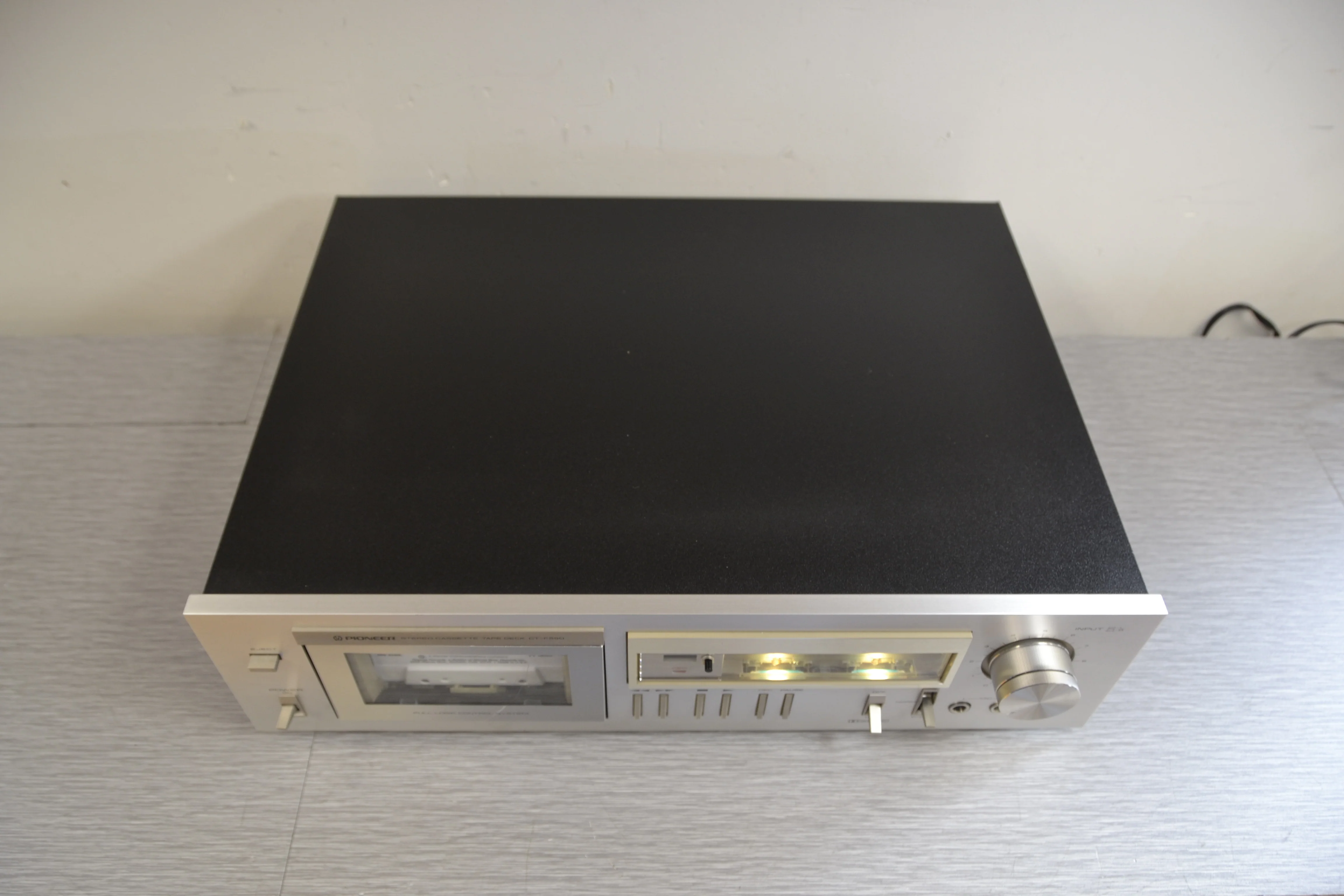 Pioneer CT-F550 Single Cassette Deck - Image 6
