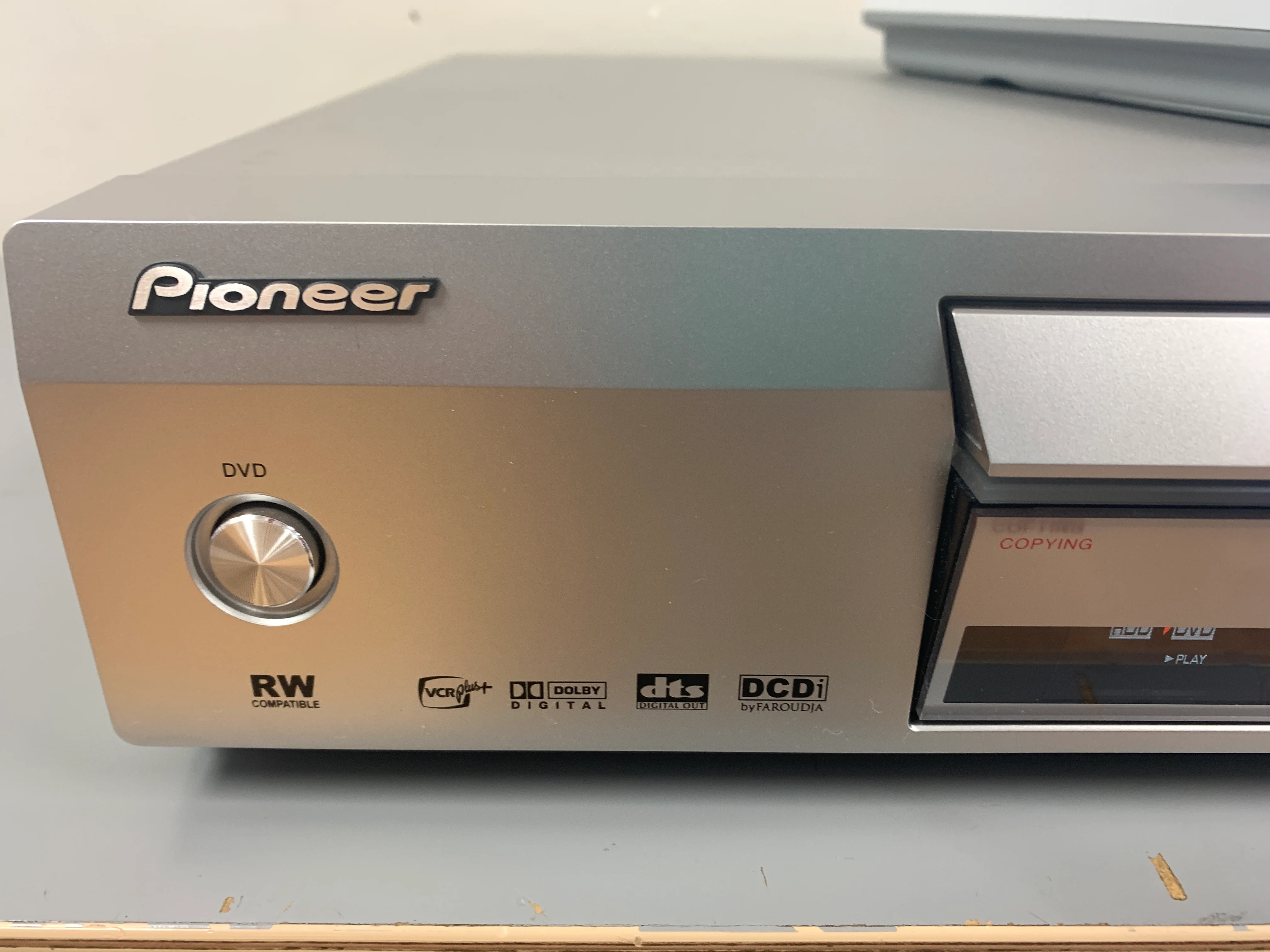 Pioneer DVR-810H DVD & Hard Disk Recorder * Remotes - Image 2